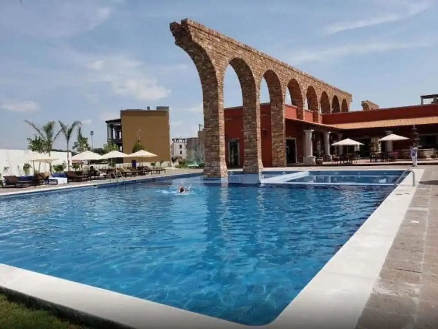 Departamento En Condómino Residencial El Milagro