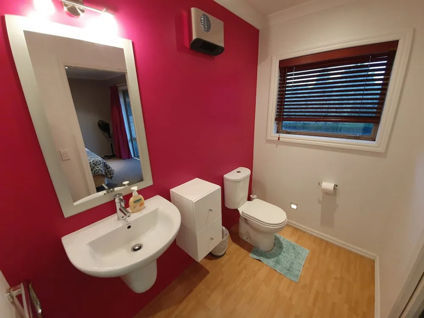 Claremont Country Lodge B&B