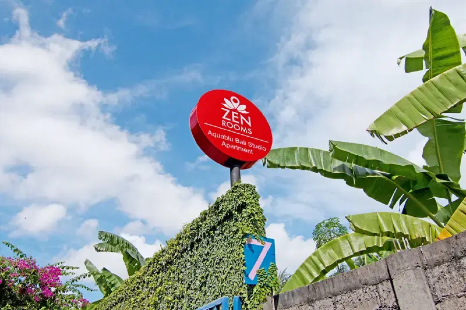 ZEN Rooms Kerobokan Bimasena