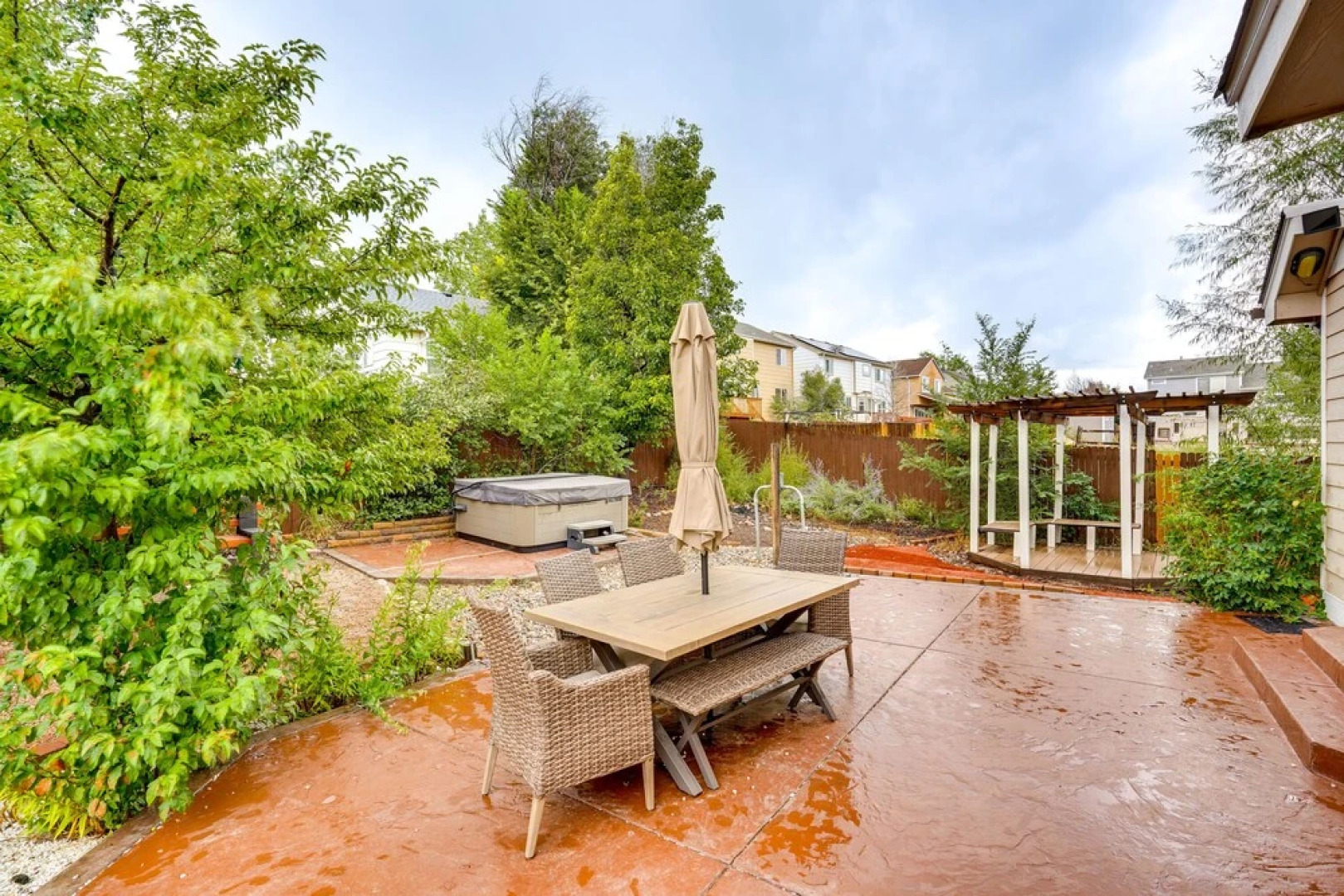 Fountain Retreat w/ Private Hot Tub & Fire Pit