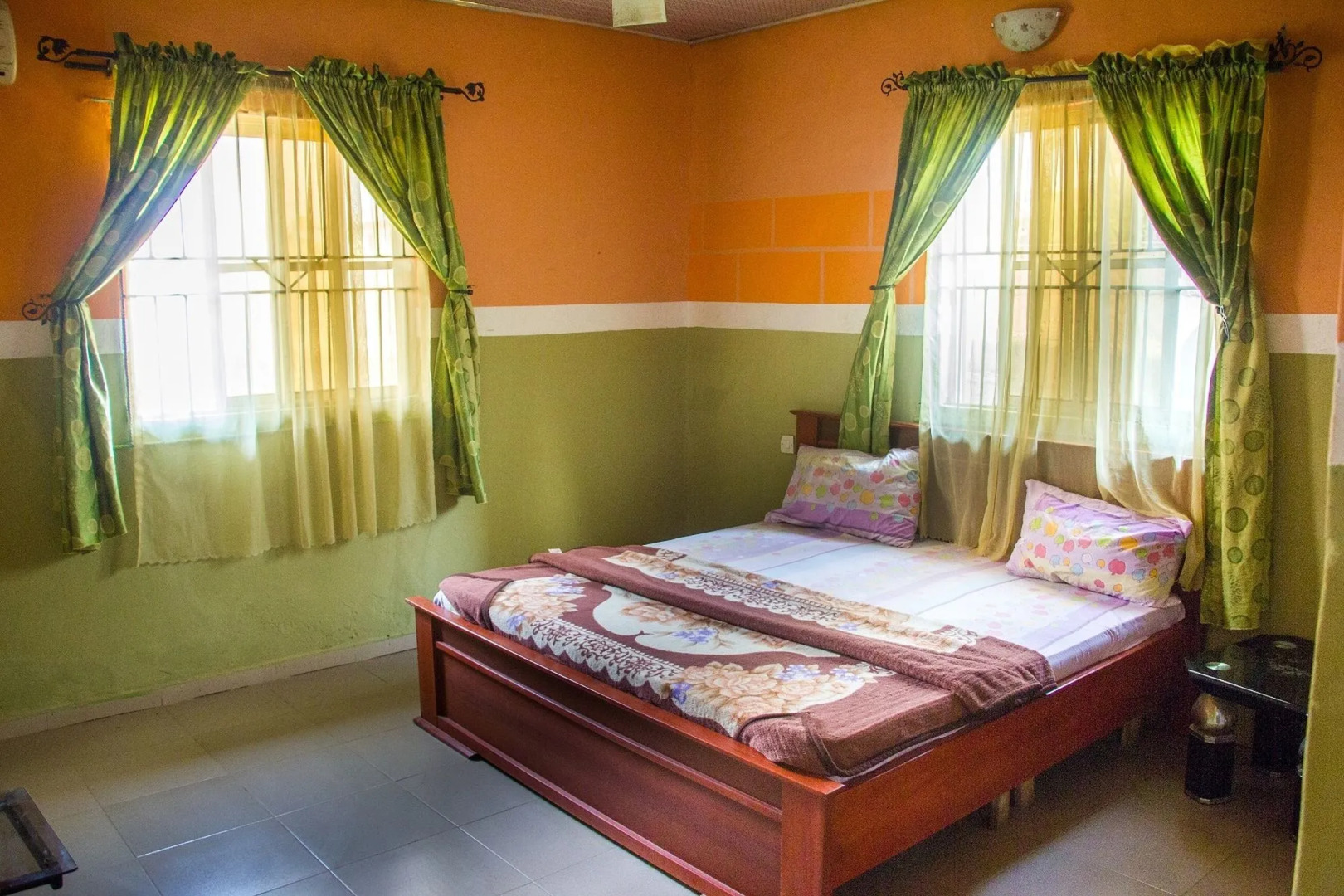 Exclusive Relaxation Place & Bar