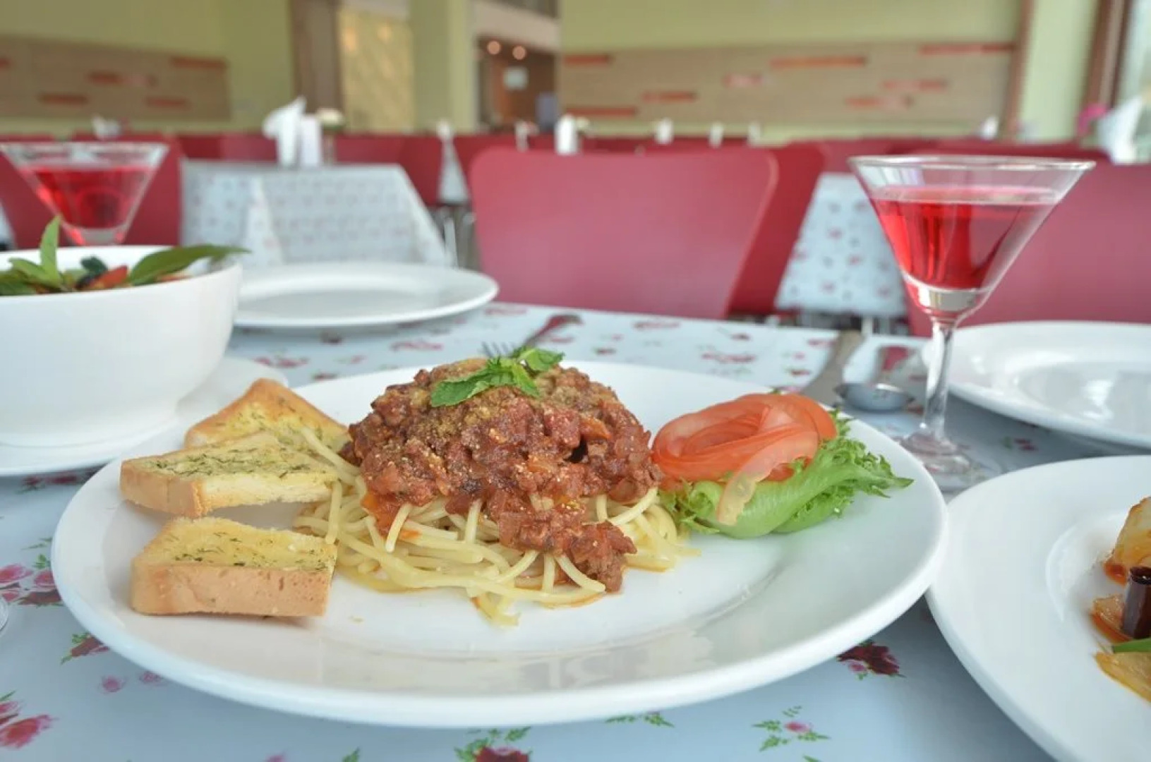 Srivaree Pavilion Hotel And Training Center