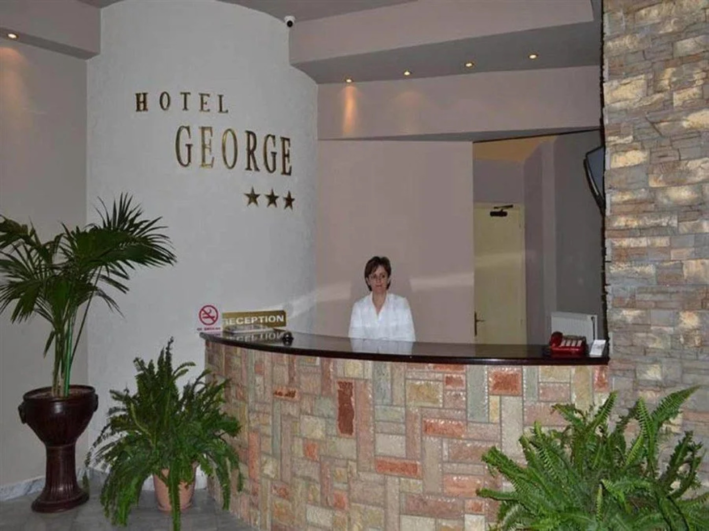 George Hotel