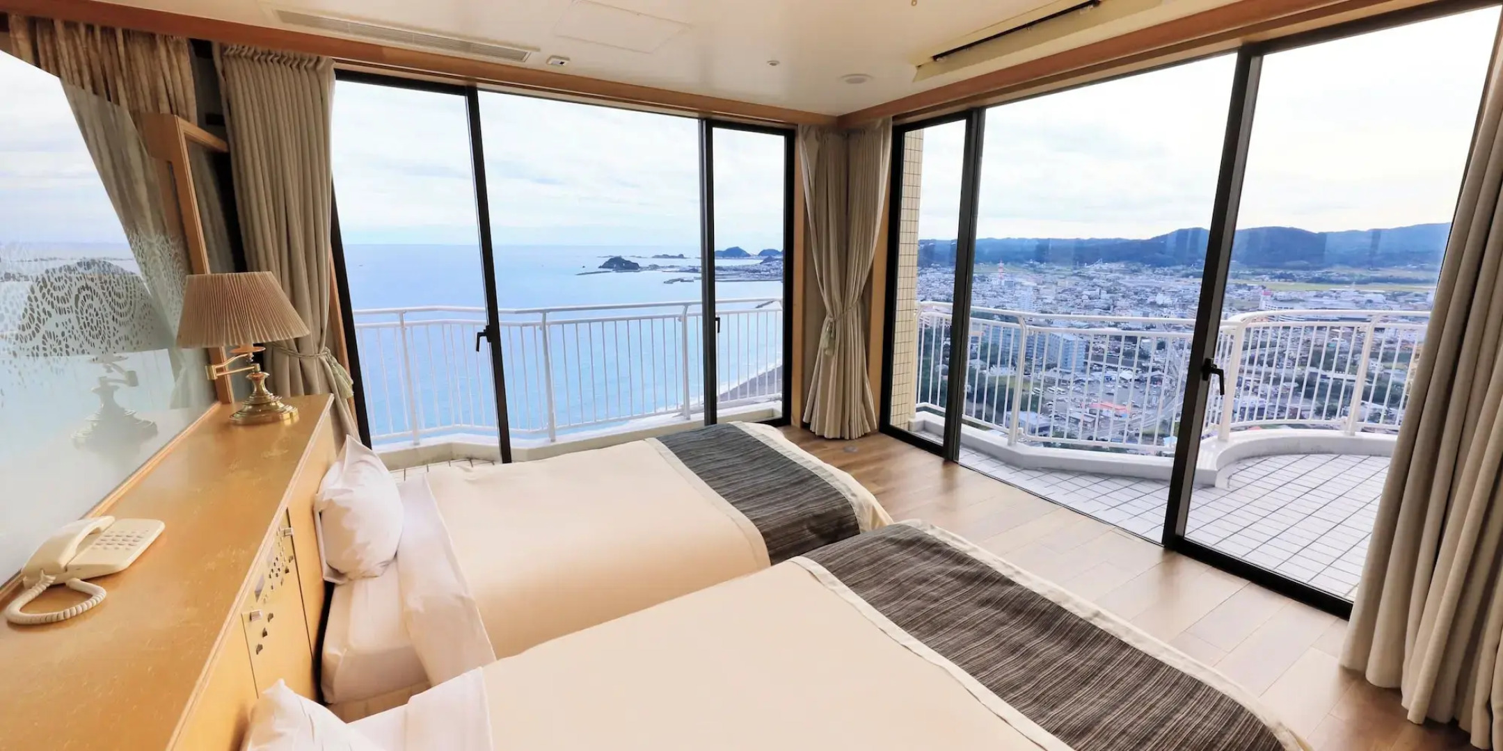 Kamogawa Grand Tower