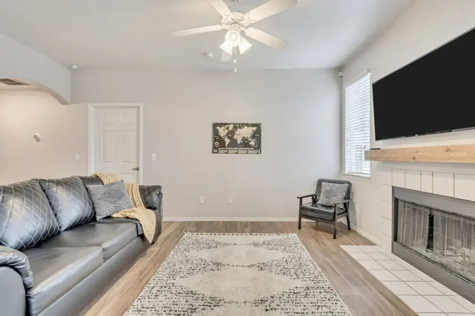 Luxury King Beds Pool Gym - Near Hill AFB