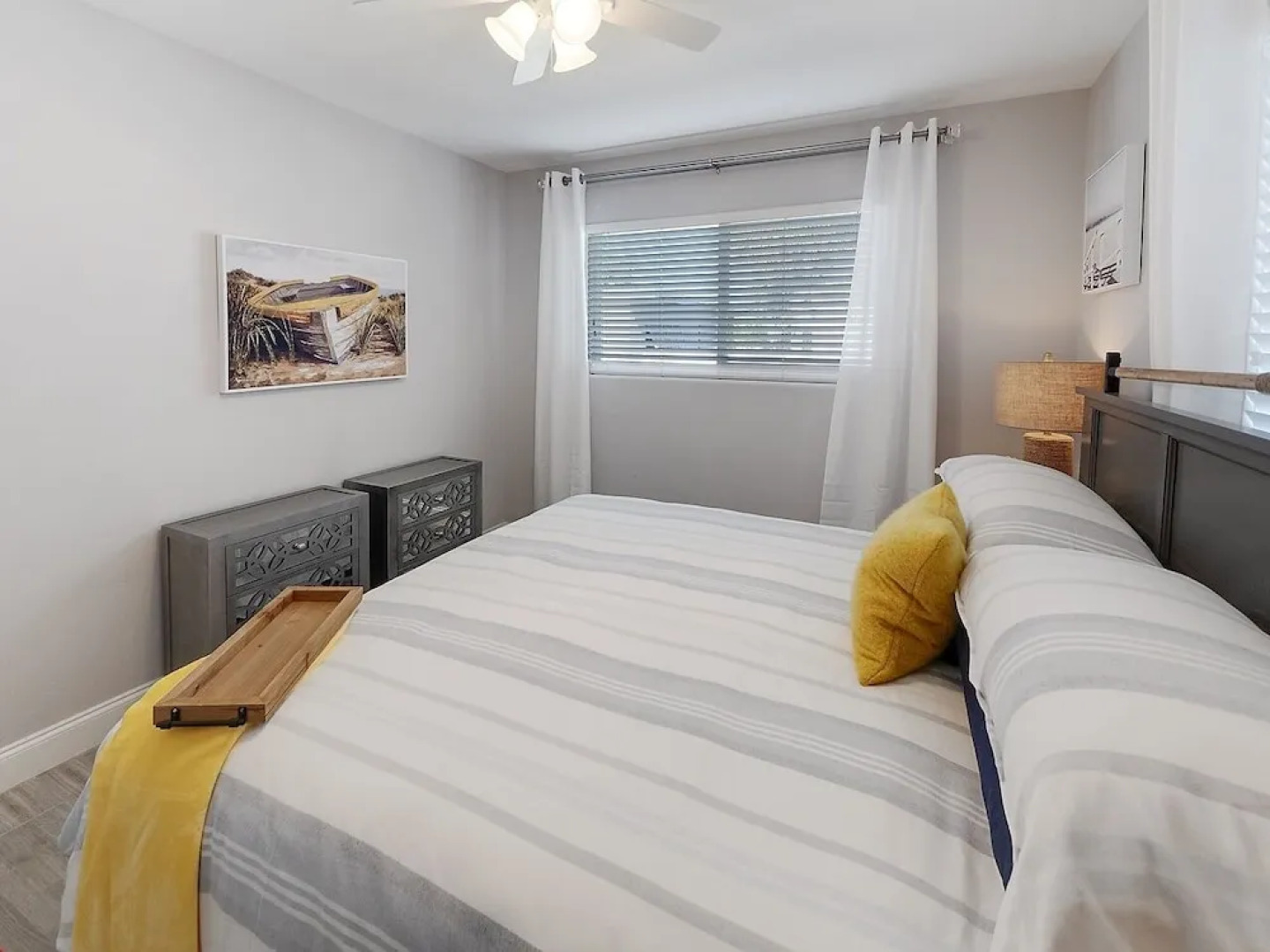 Seas The Day 8: Designer Beach W/ Pool! 3 Bedroom Condo