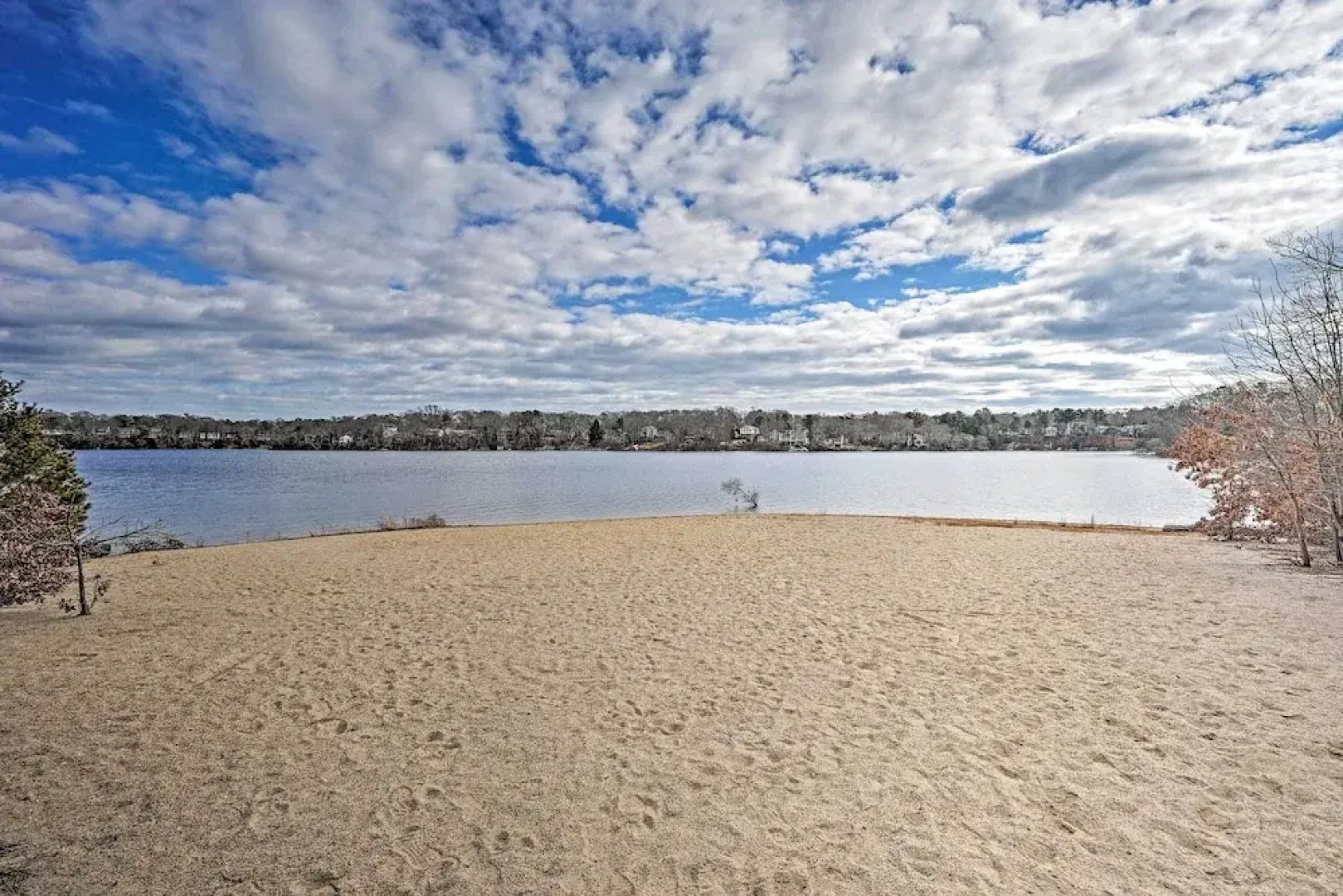 Spacious Waterfront Falmouth Home on Jenkins Pond!