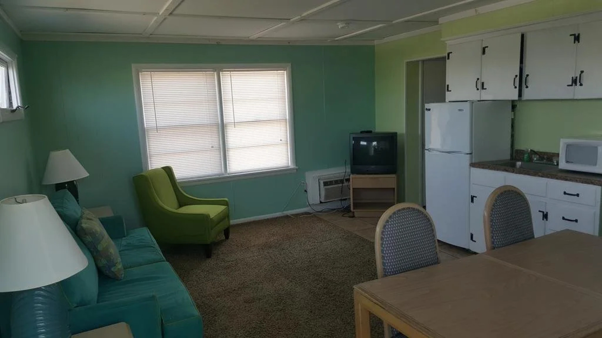 Fenwick Shores, Tapestry Collection by Hilton