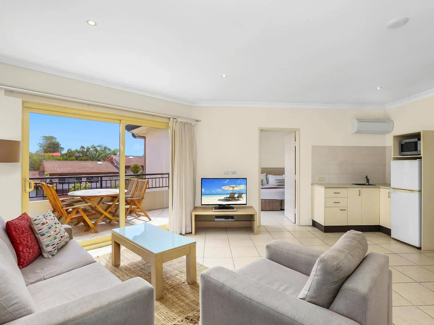 Terrigal Sails Serviced Apartments