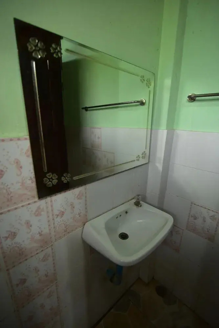 Petch Jed Sao Noi Resort