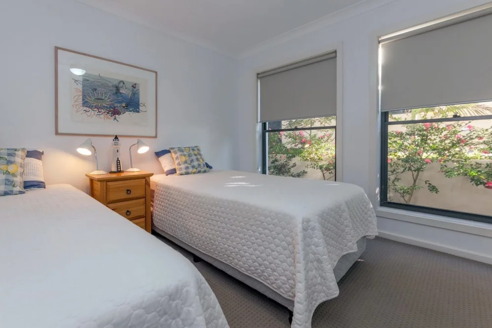 Beach House, Pacific Road, 1/20