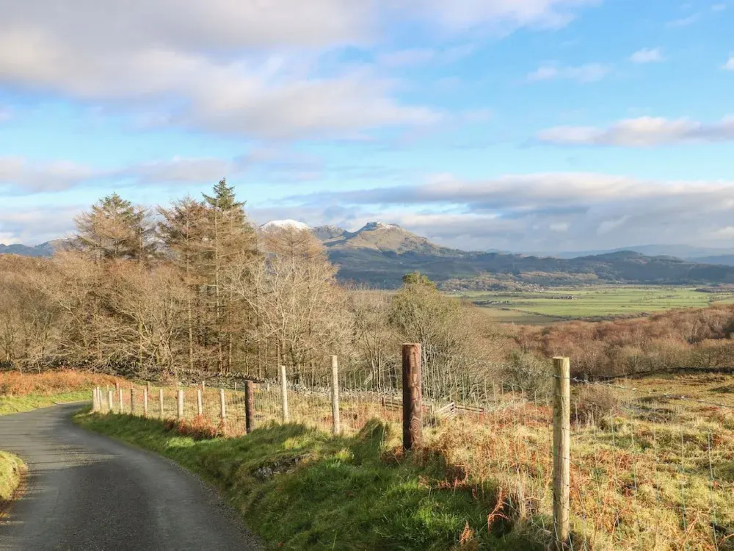 Yr Hen Ysgol, The Old School