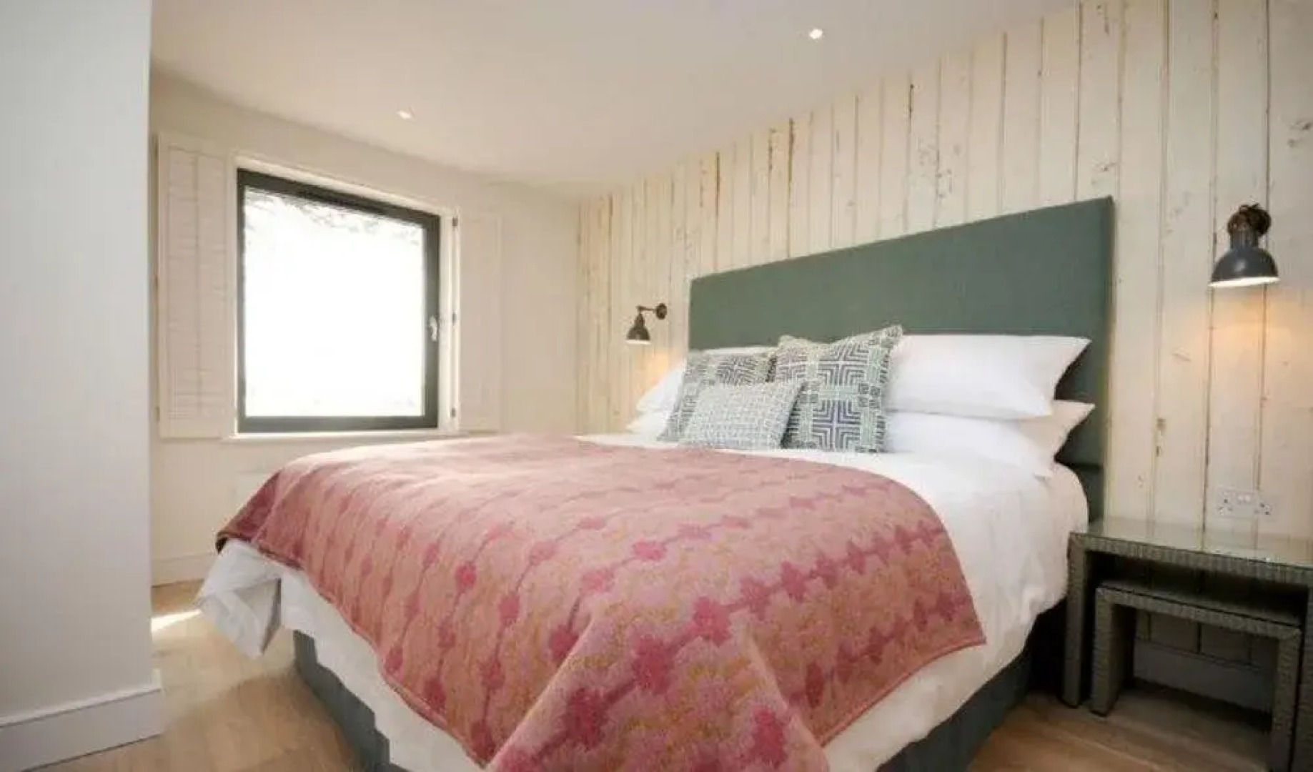 Seaview Holidays - Salterns Village