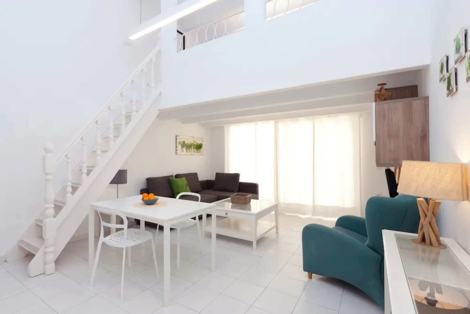 Apartamentos La Racona