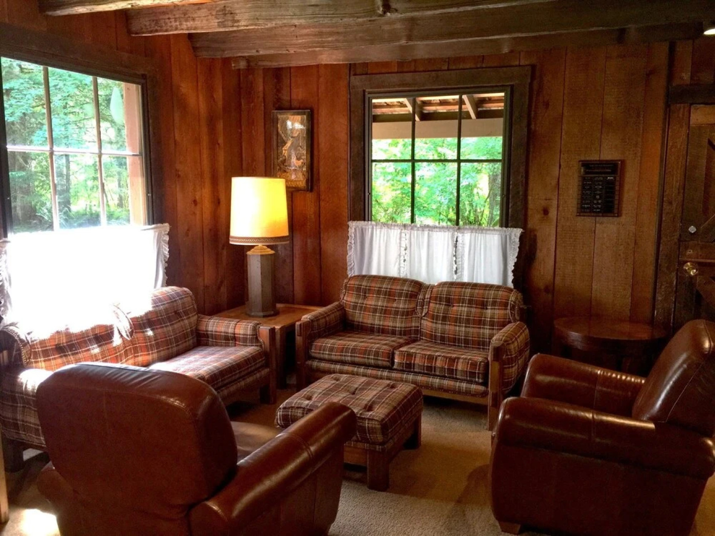 Mt. Baker Lodging Condo #80 – Fireplace, Sleeps 4! by MBL