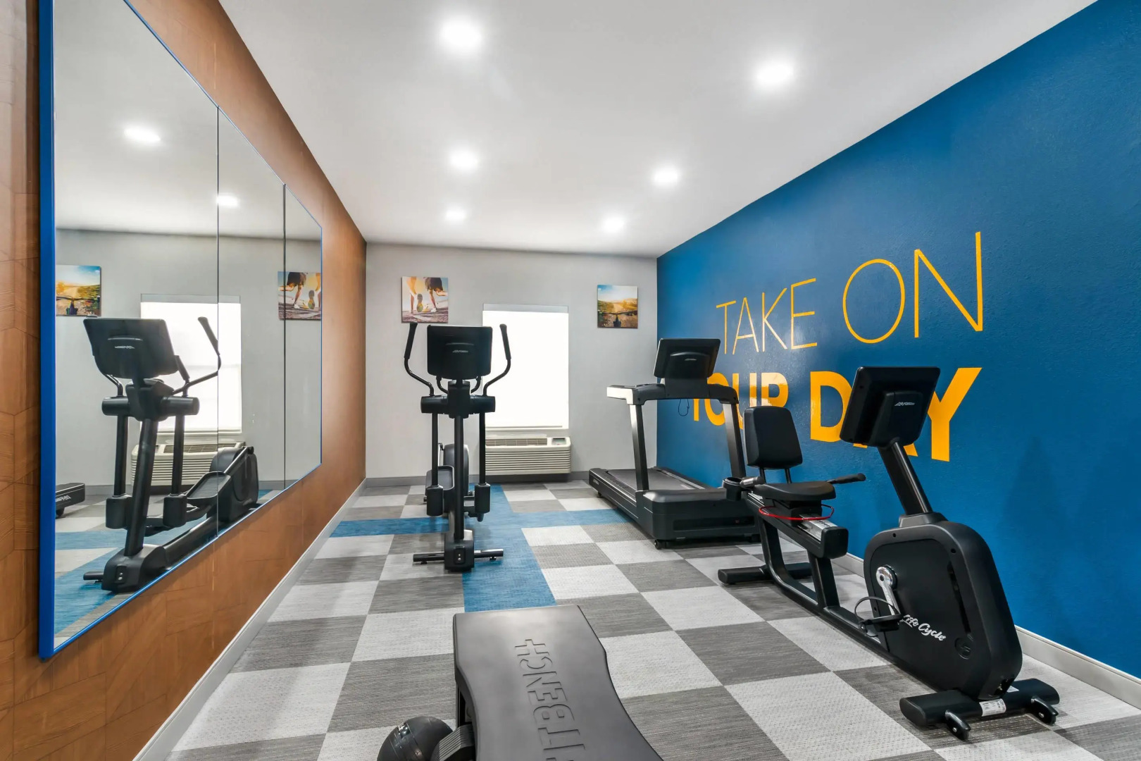 Comfort Inn & Suites Chesterfield - St. Louis