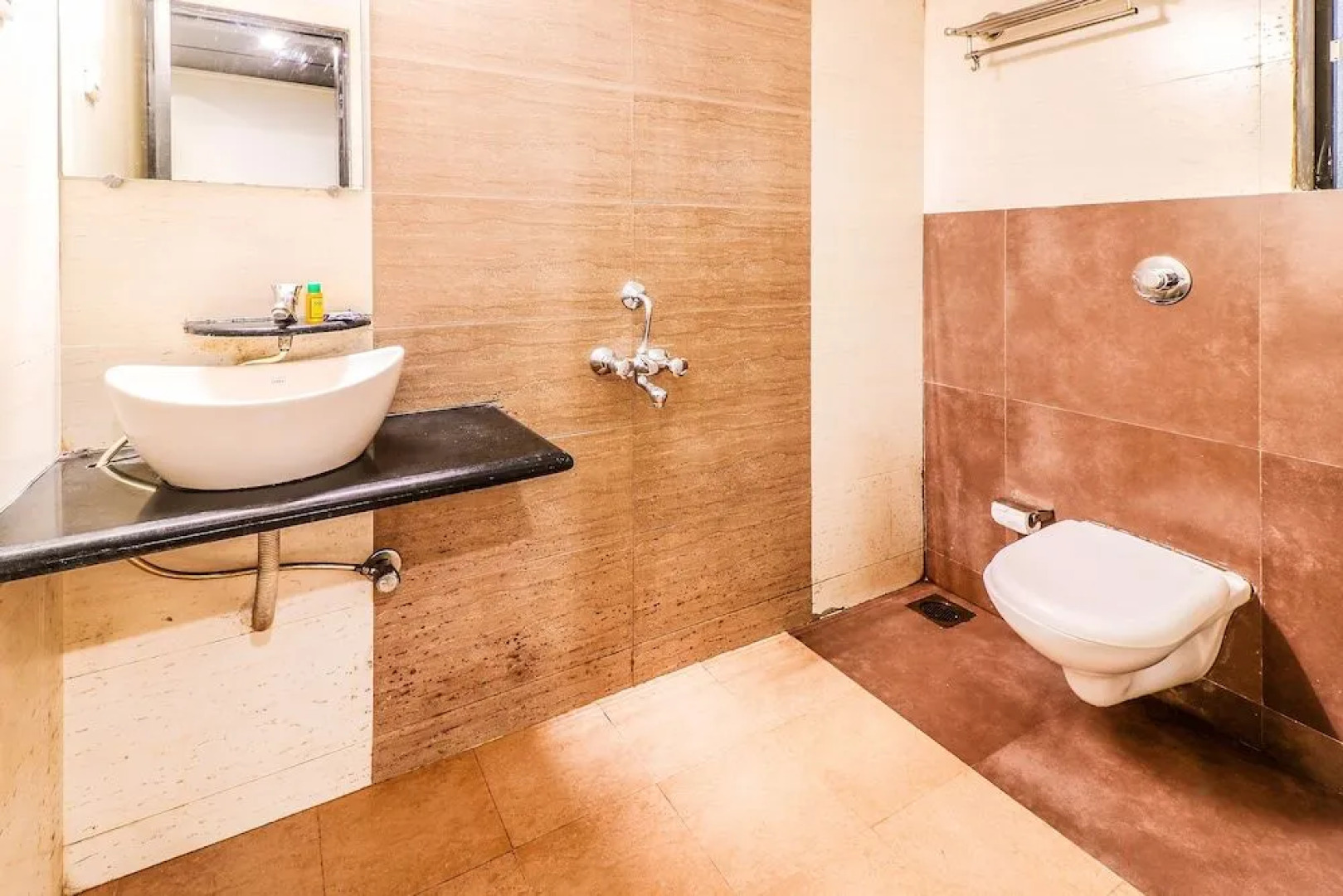 FabHotel Blue Diamond Navi Mumbai