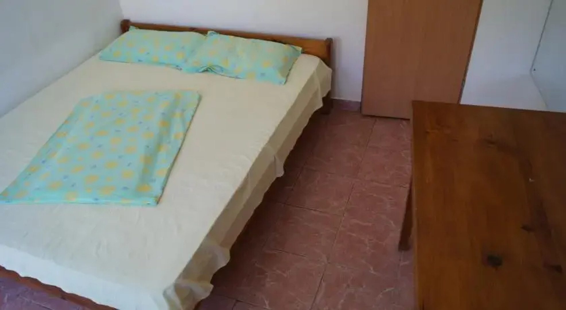 Pura Vida Breeze Hostel