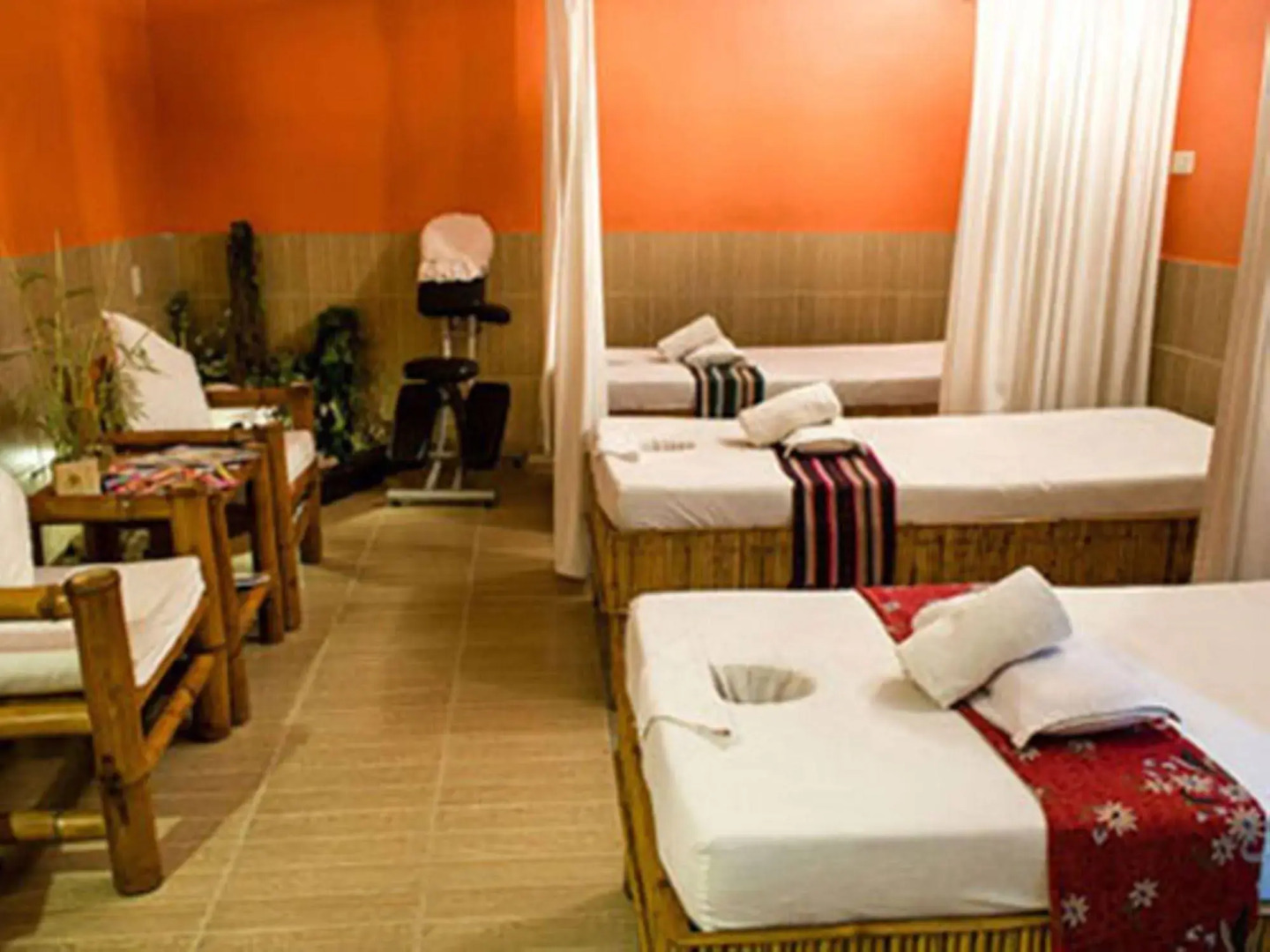 Matabungkay Beach Hotel