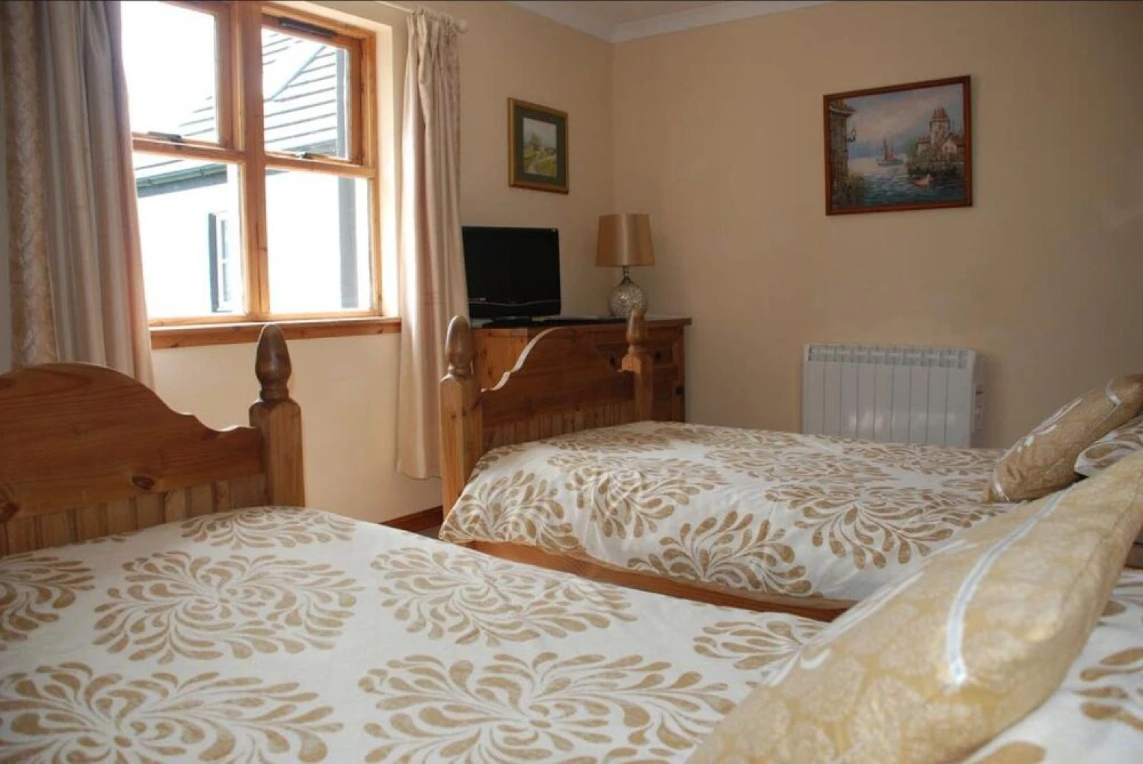 Eskview Farm Bed and Breakfast