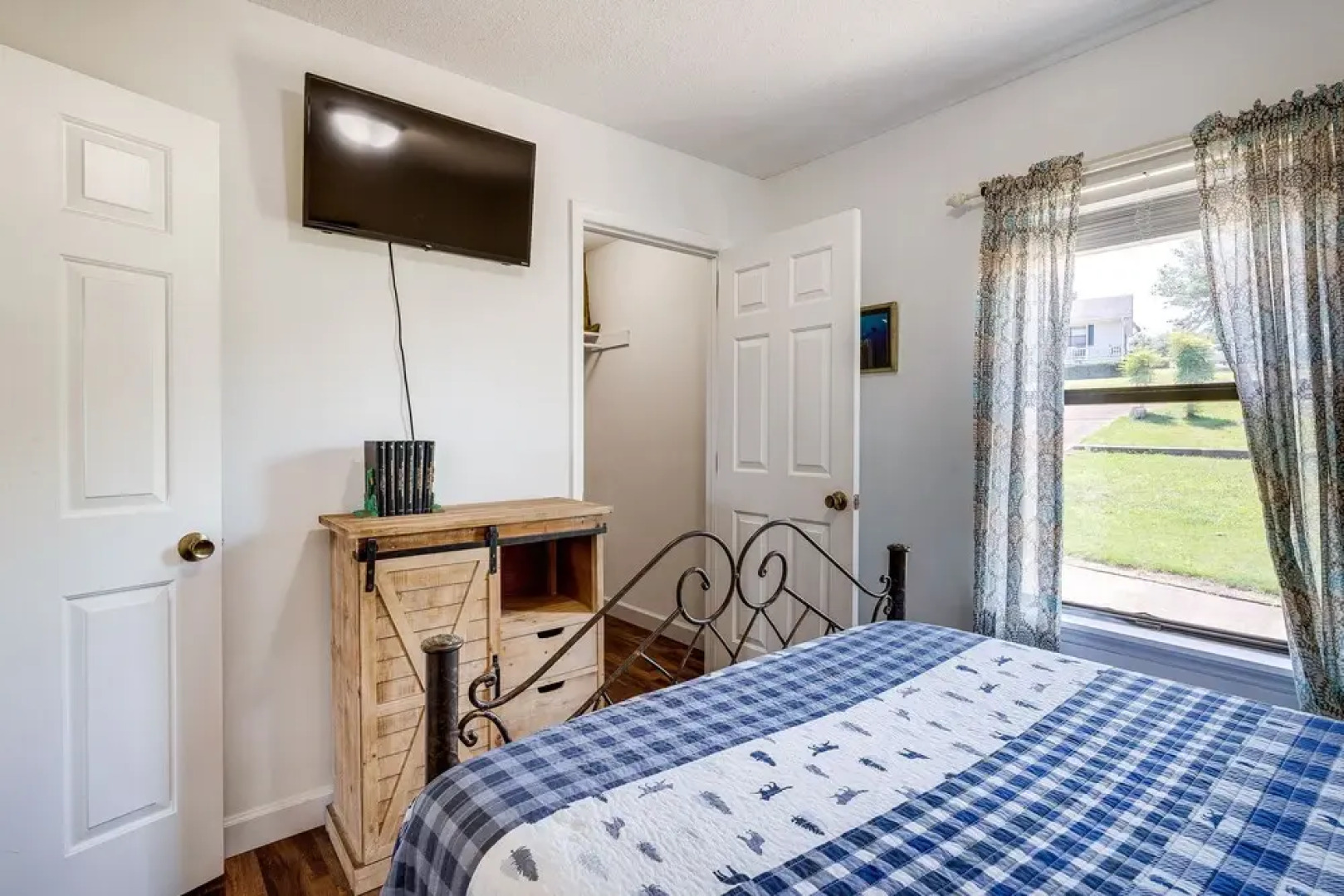 Guntersville Hideaway w/ Mountain & Lake Views!