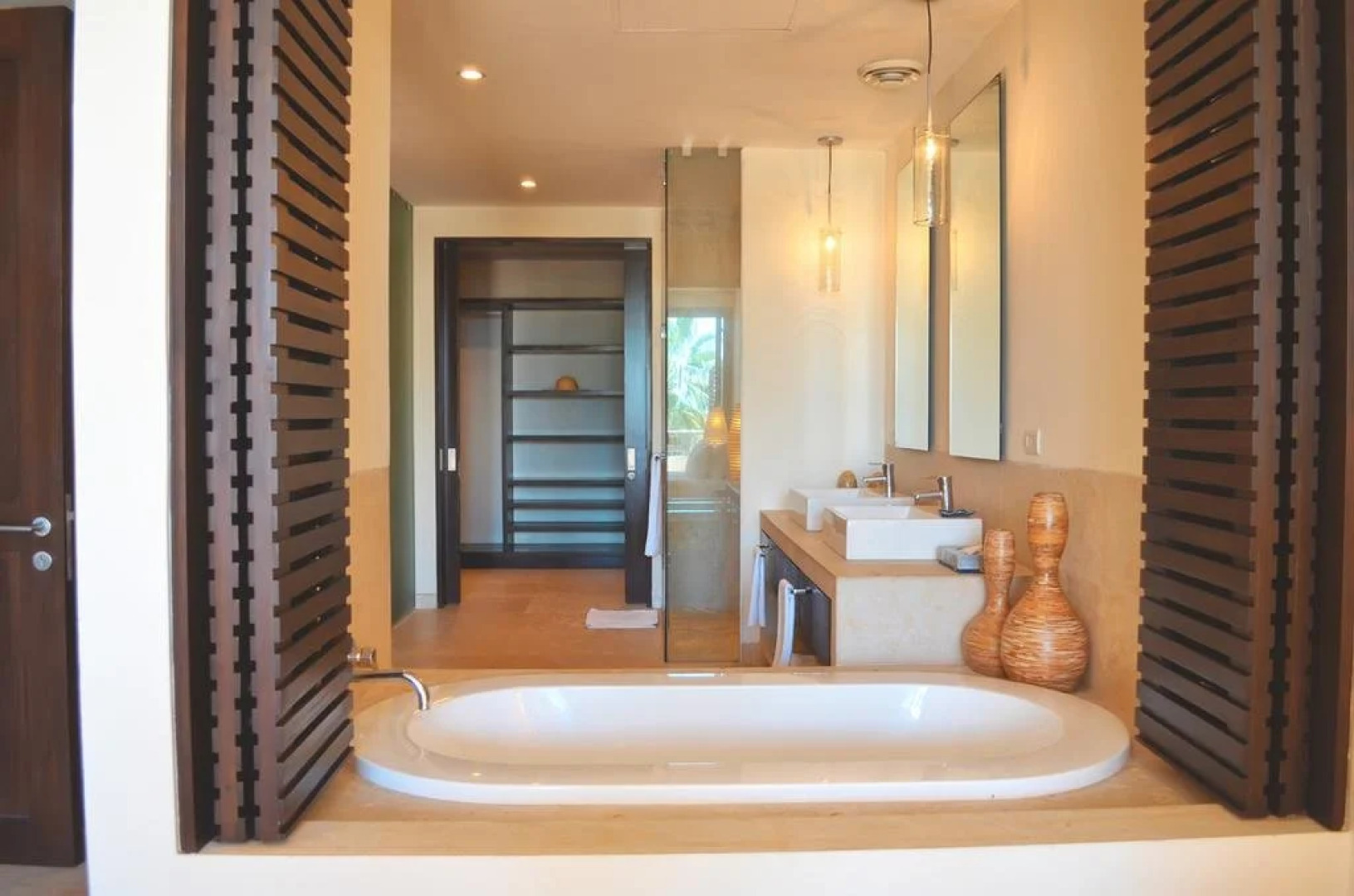 Los Veneros Resort Residences