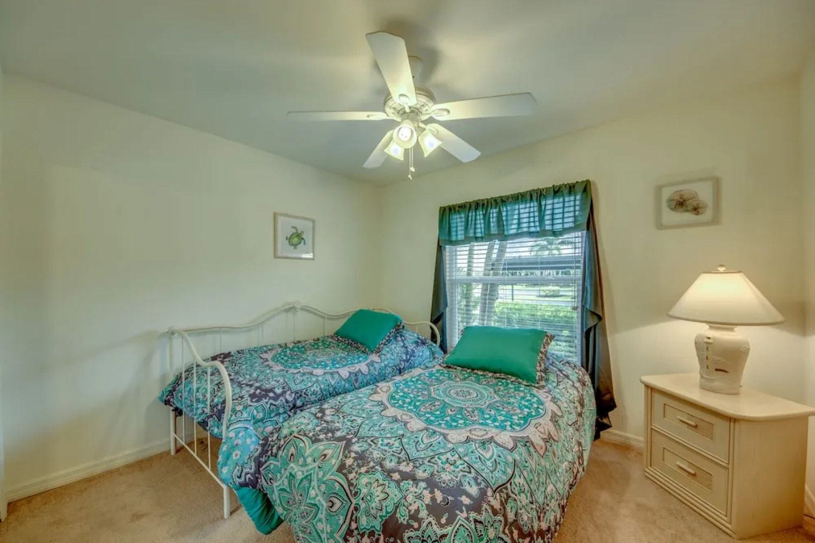 Charter Club Condo - Roelens Vacations