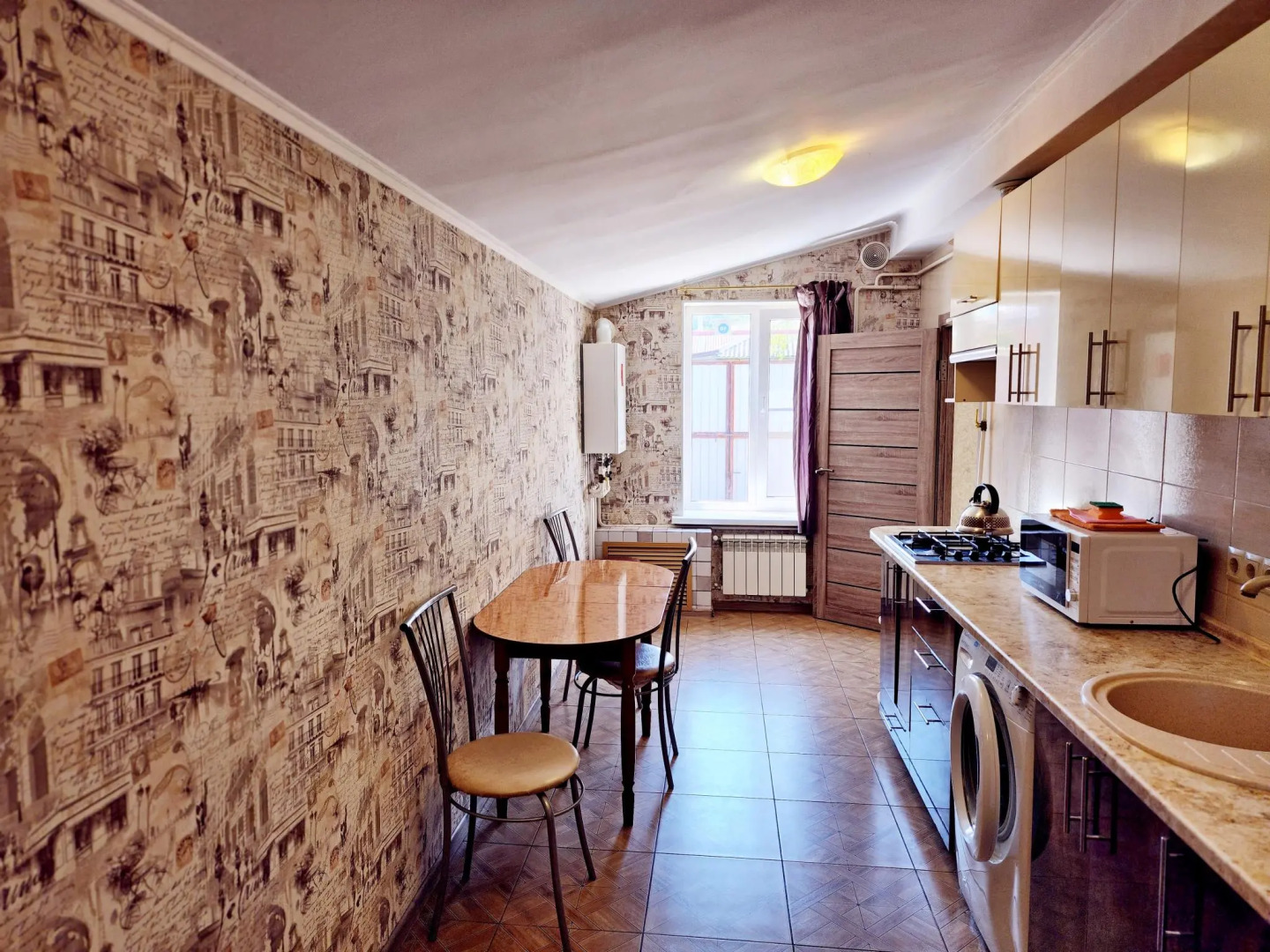 На 4-ой Новосёловской 4А