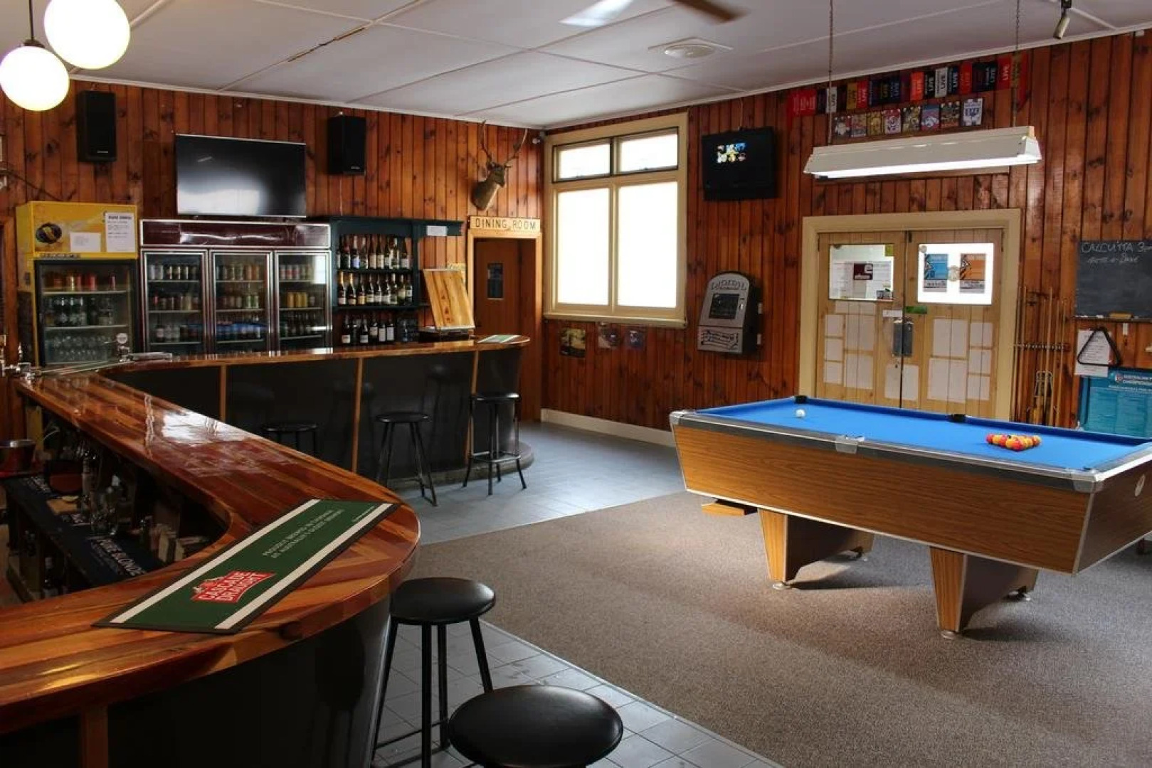 The National Park Hotel & Pub