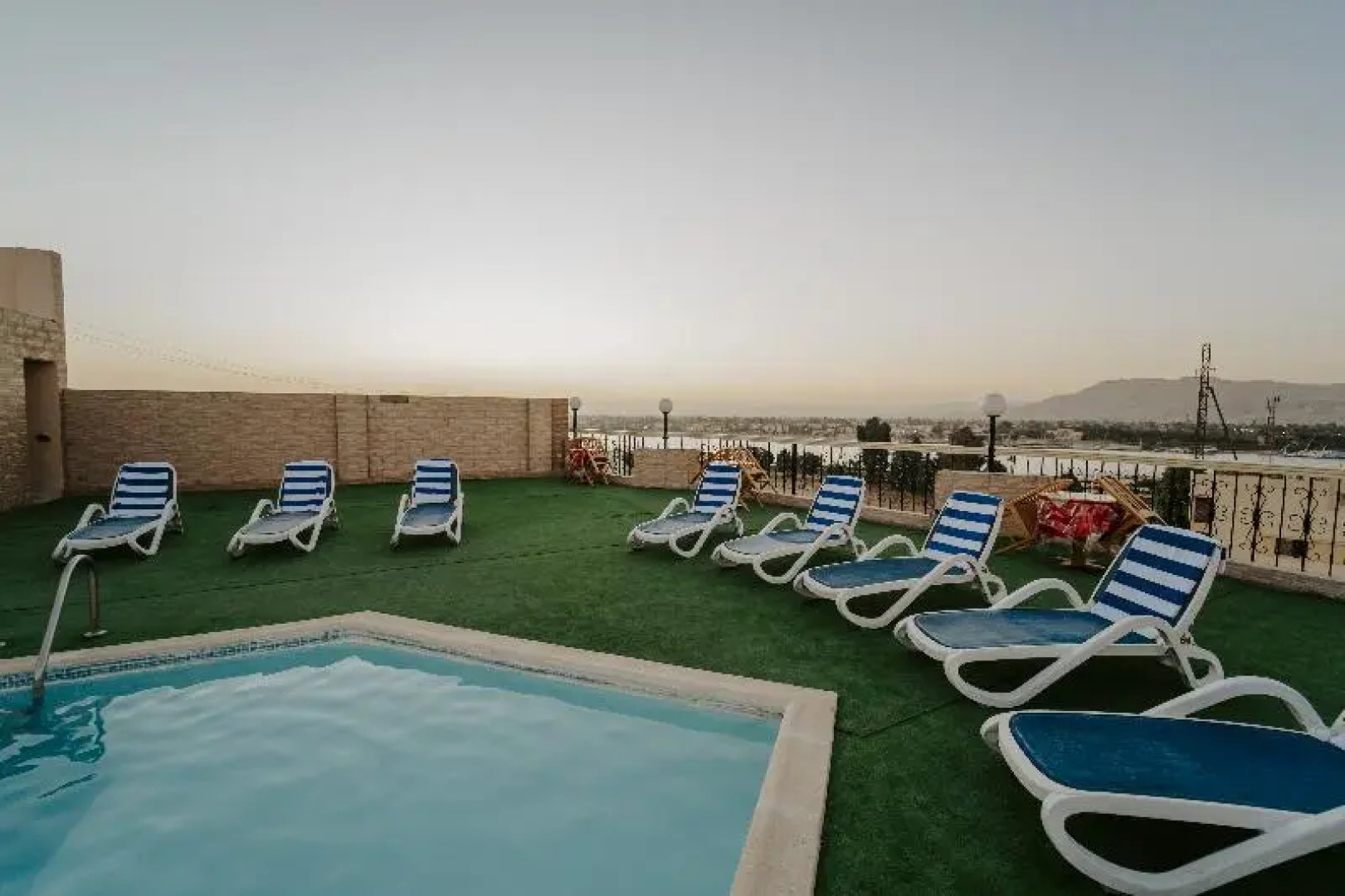 Queens Valley Hotel, Restaurants, Bars and Spa Luxor