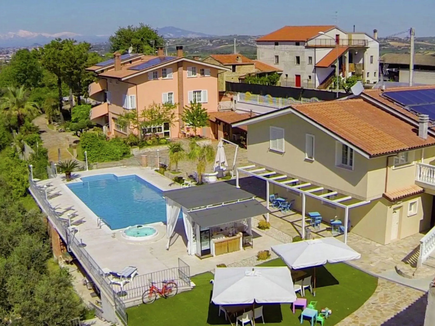 Mansion in Case Alte With Pool & Nature Trails