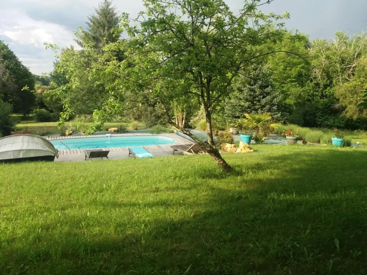 Le Clau Des Cerisiers