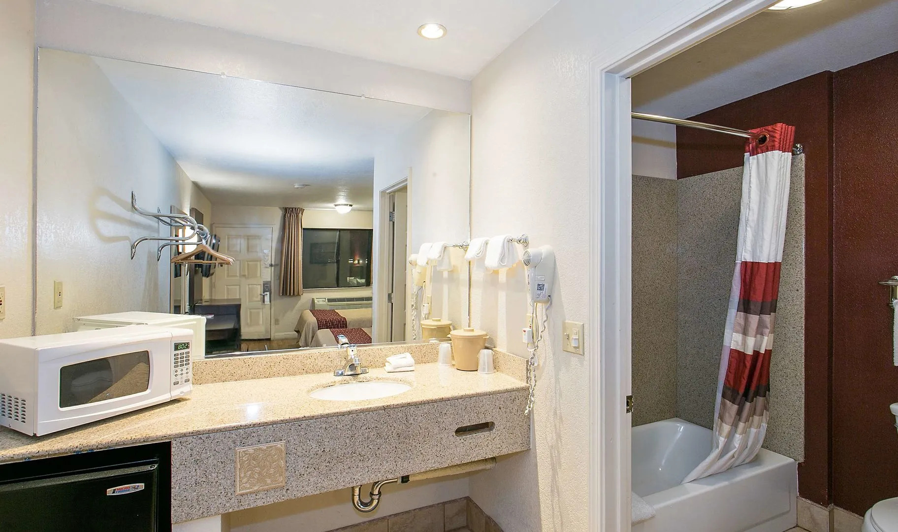 Red Roof Inn Stockton