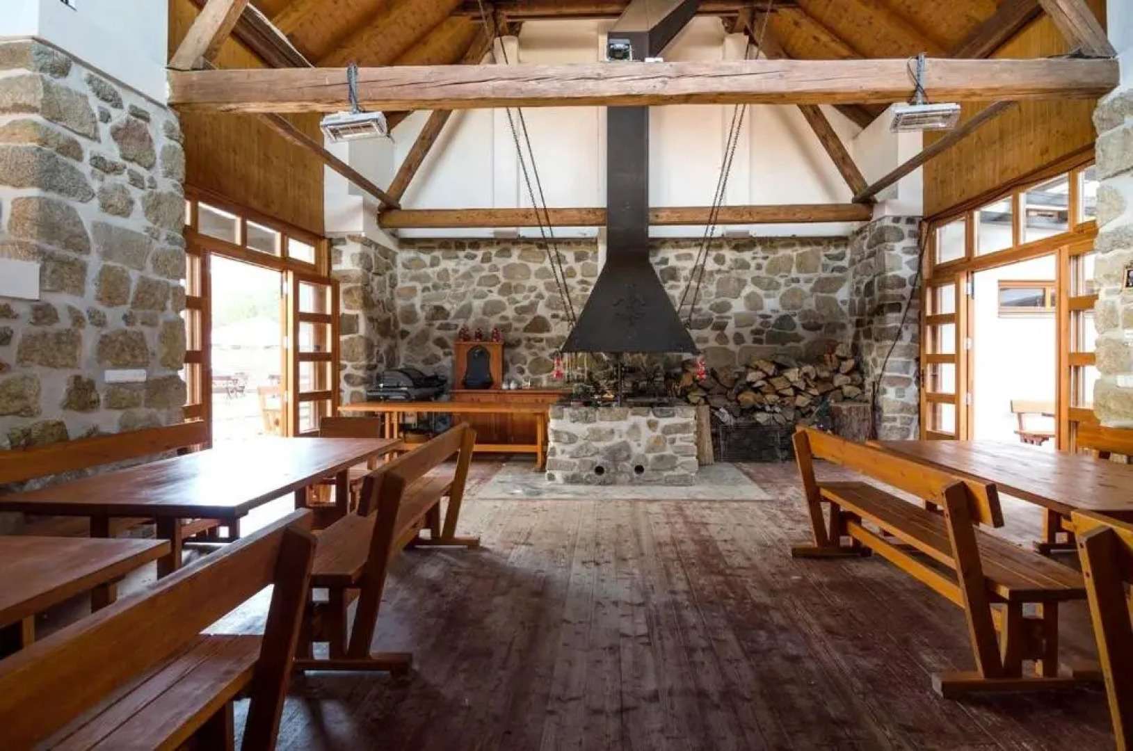 Štirínská stodola u Prahy