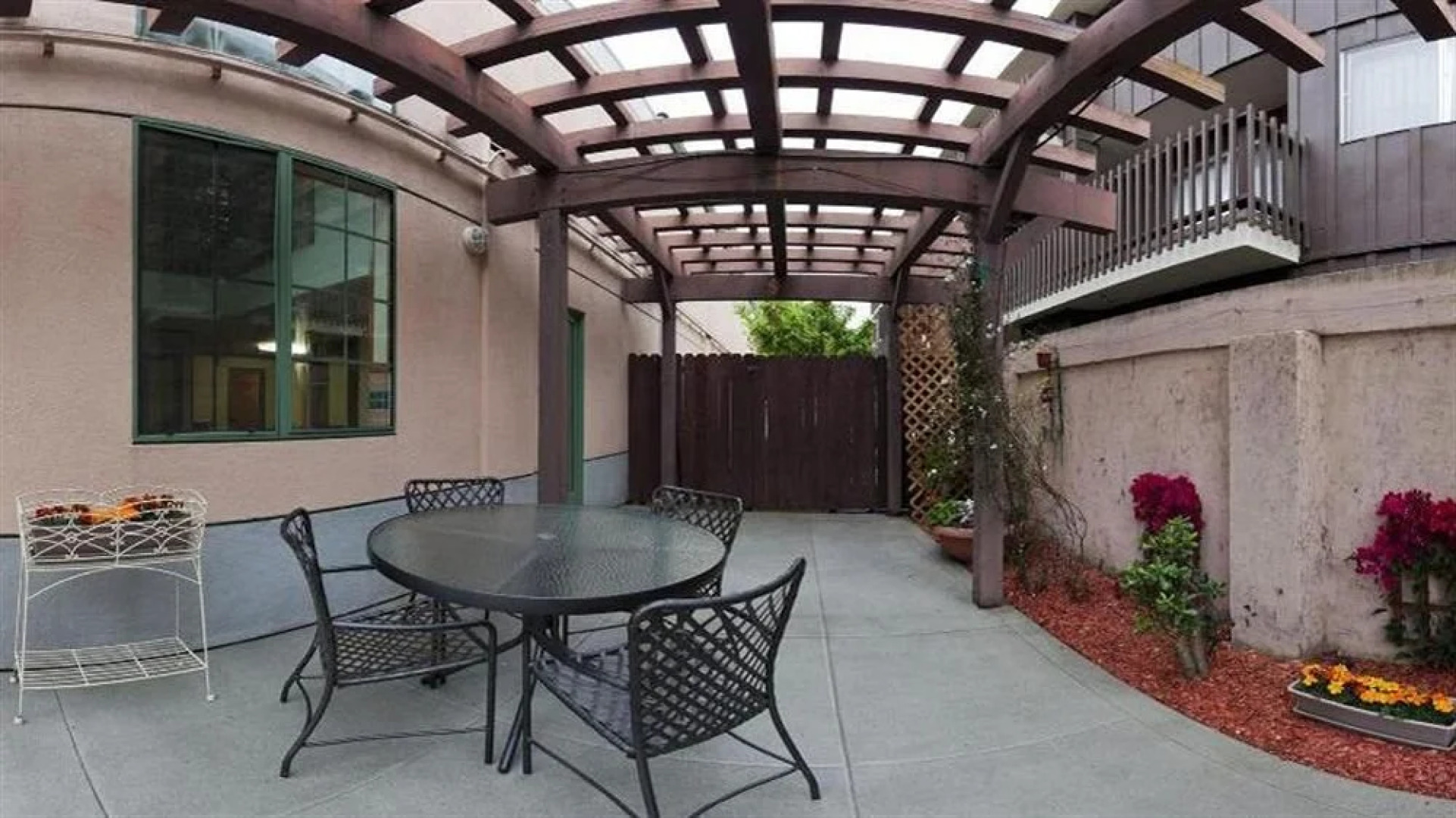 Atherton Park Inn & Suites