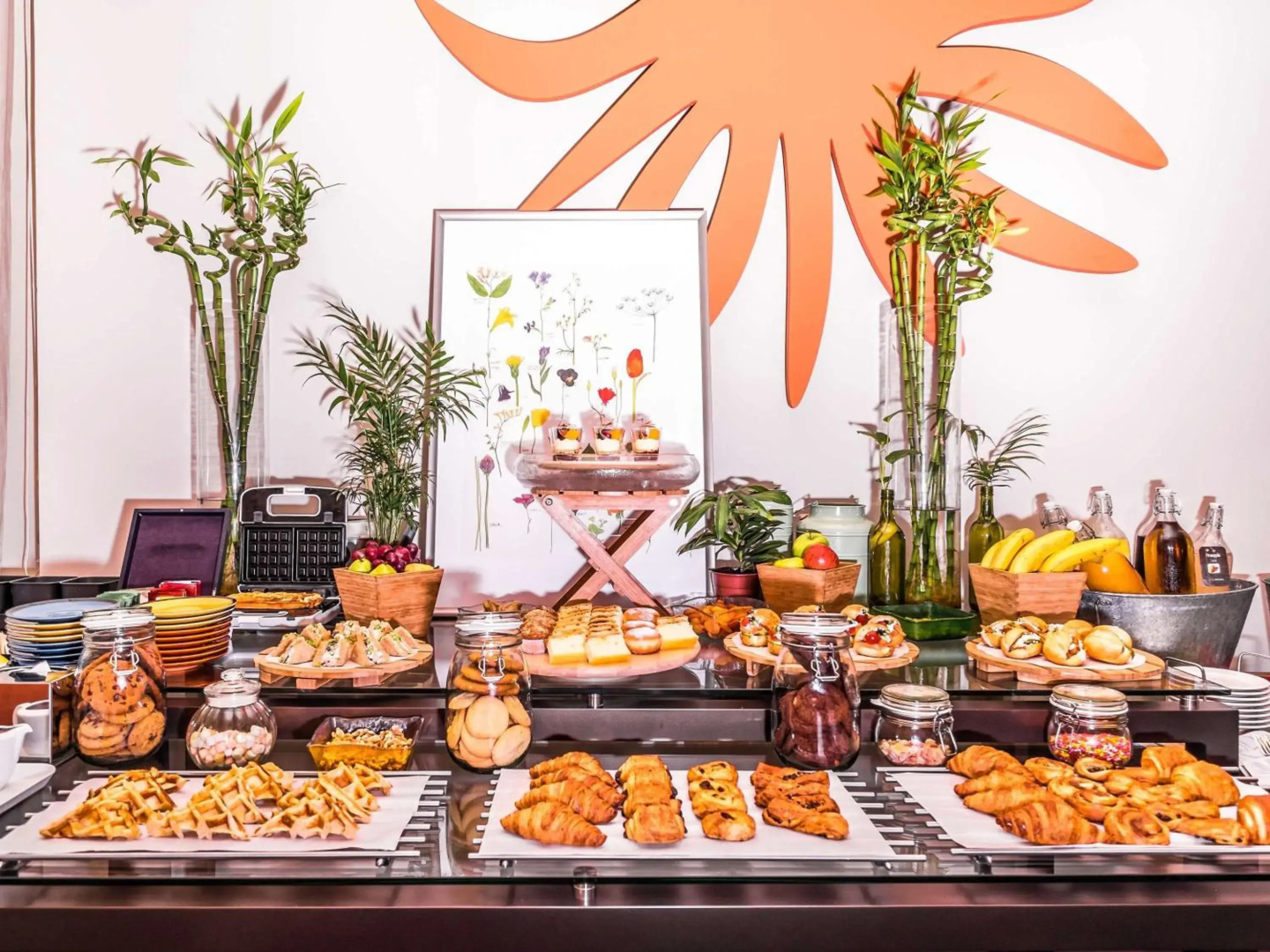 Отель Ibis Mall Avenue Dubai