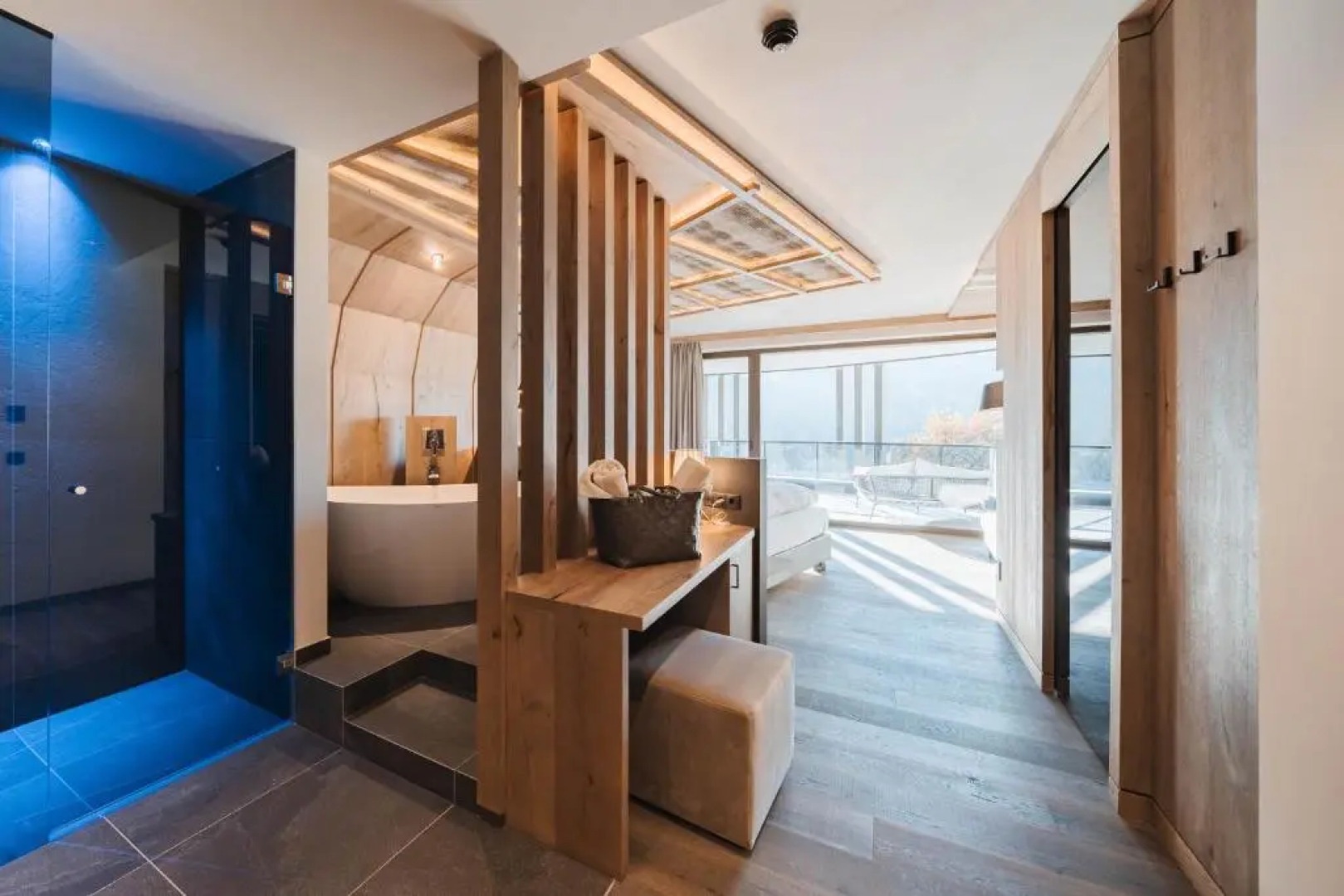 Kronhotel Leitgam luxury hotel for two