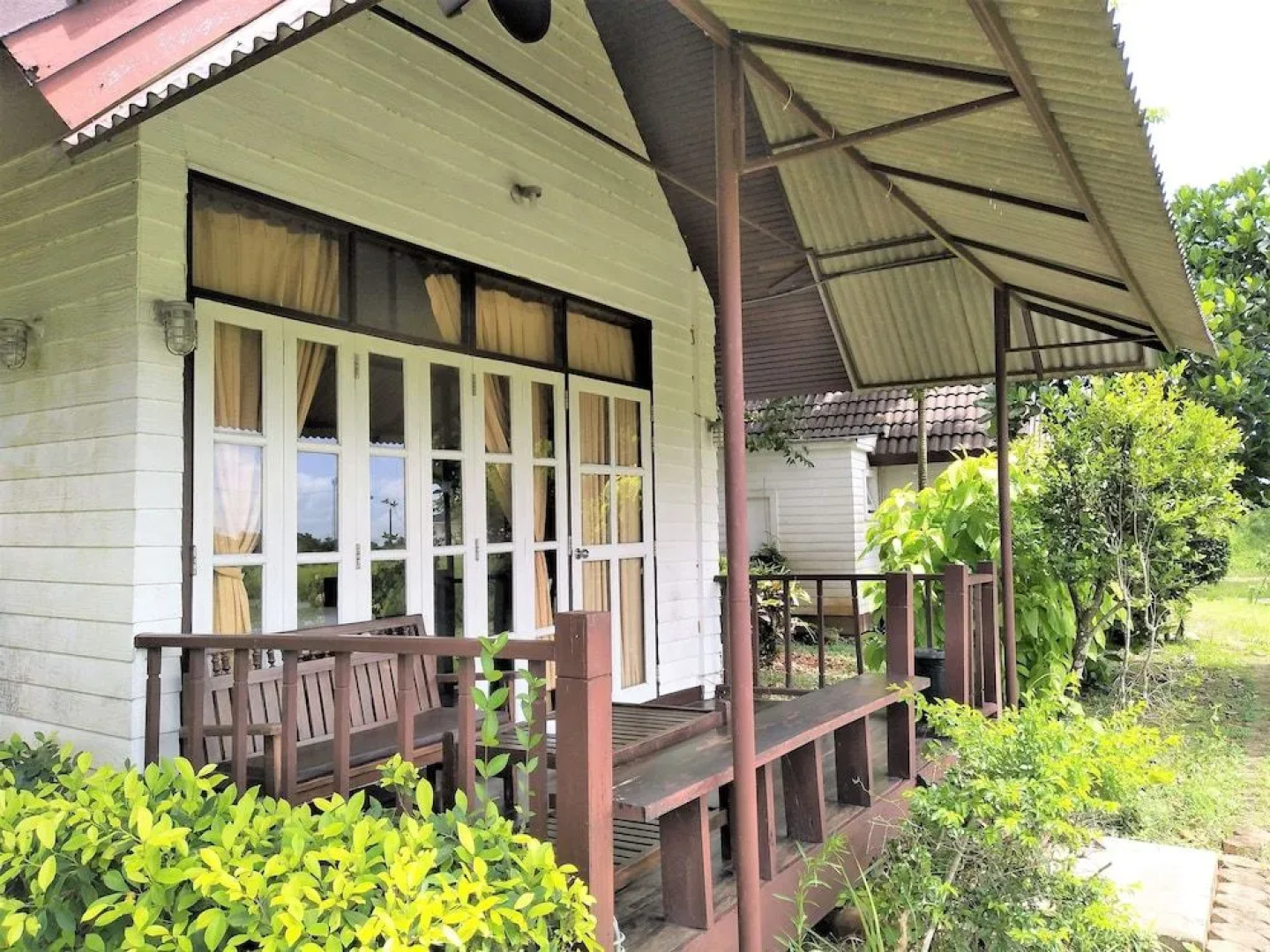 Khao Nam Khang Resort