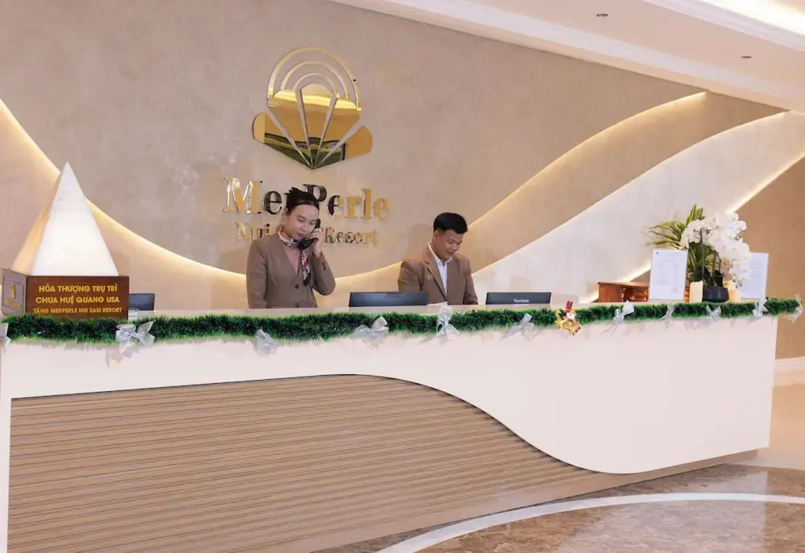 Merperle Nui Sam Resort