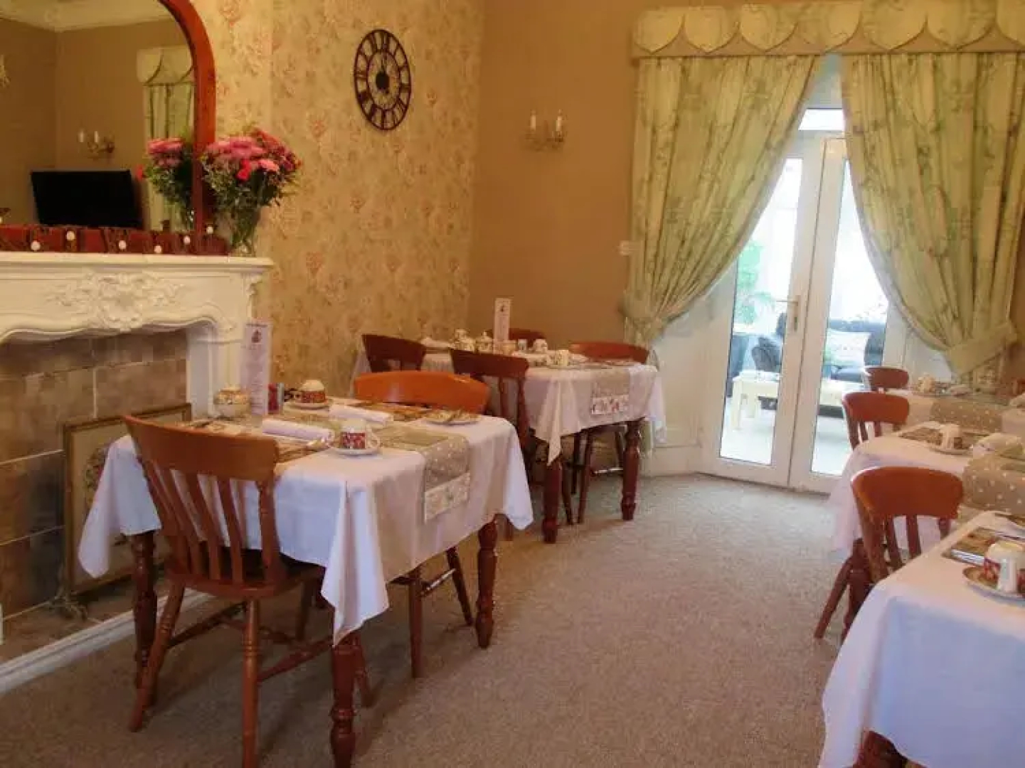 Kenwood Guest House — ОТЕЛЬ ЗАКРЫТ