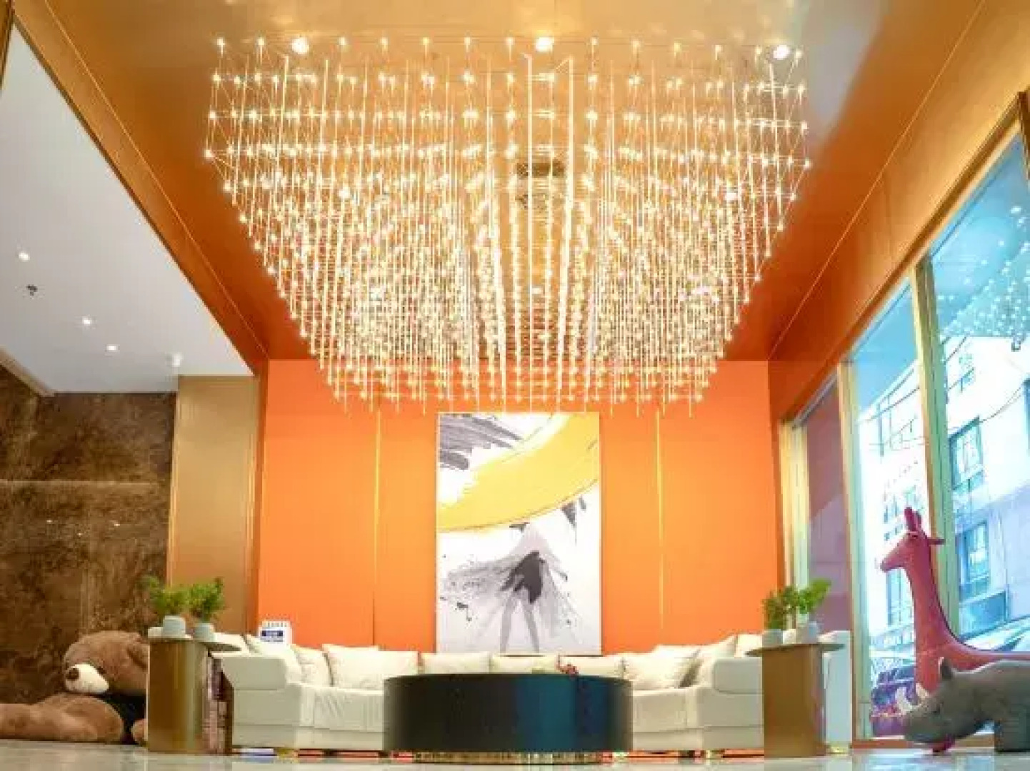 No.1 International Hotel