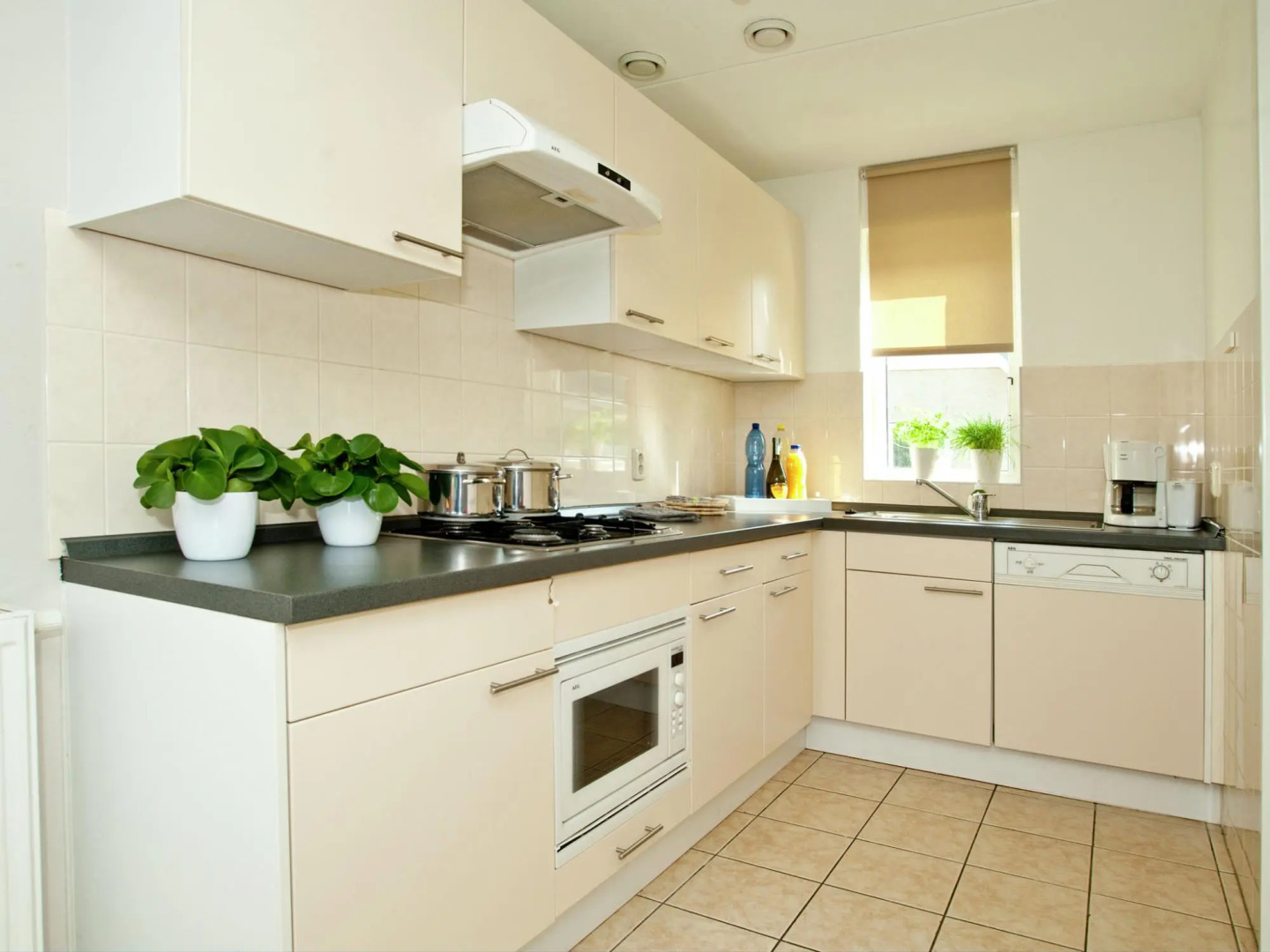 Villa in Maaspark With Lake Views