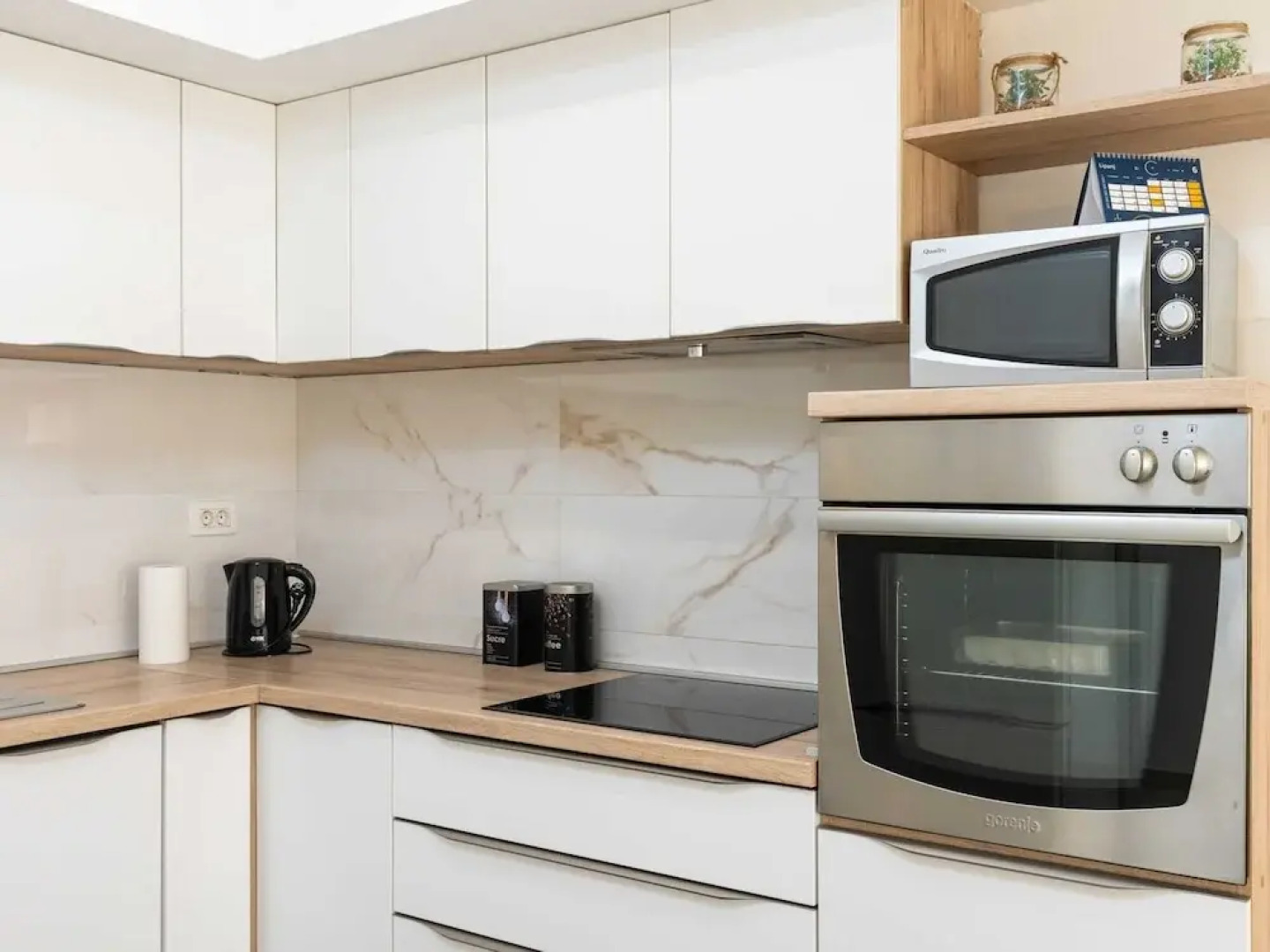 Apartment Why Not - Two Bedroom Apartment With Balcony