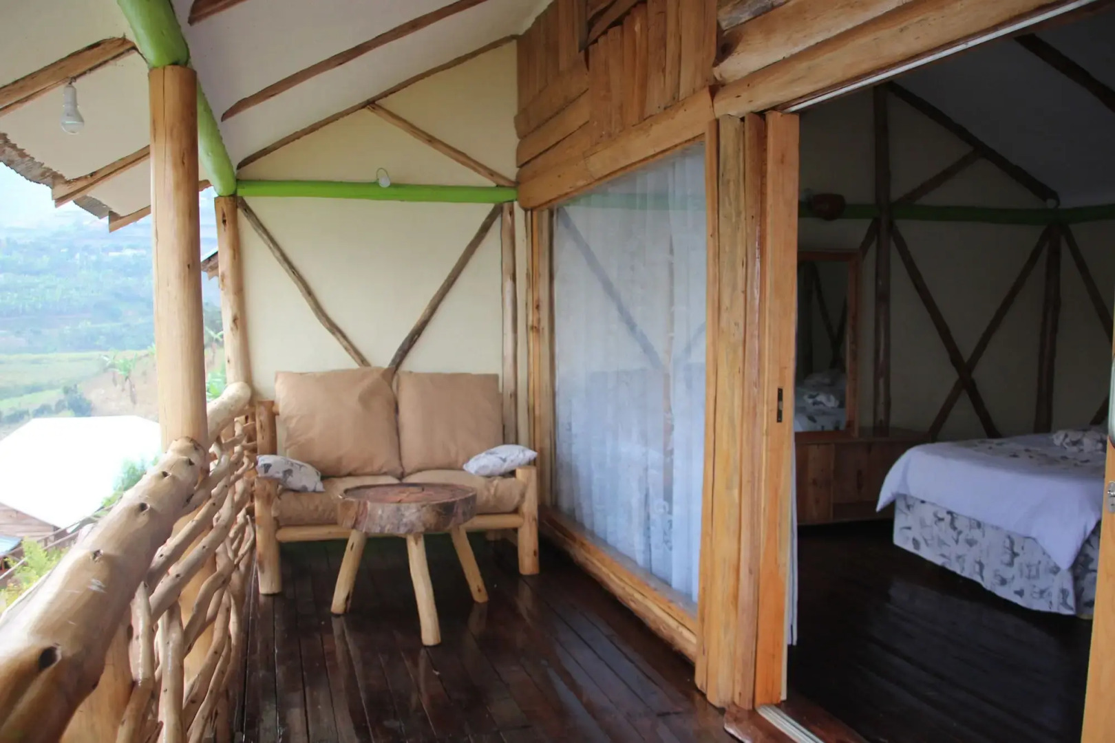 Lake Bunyonyi Rock Resort