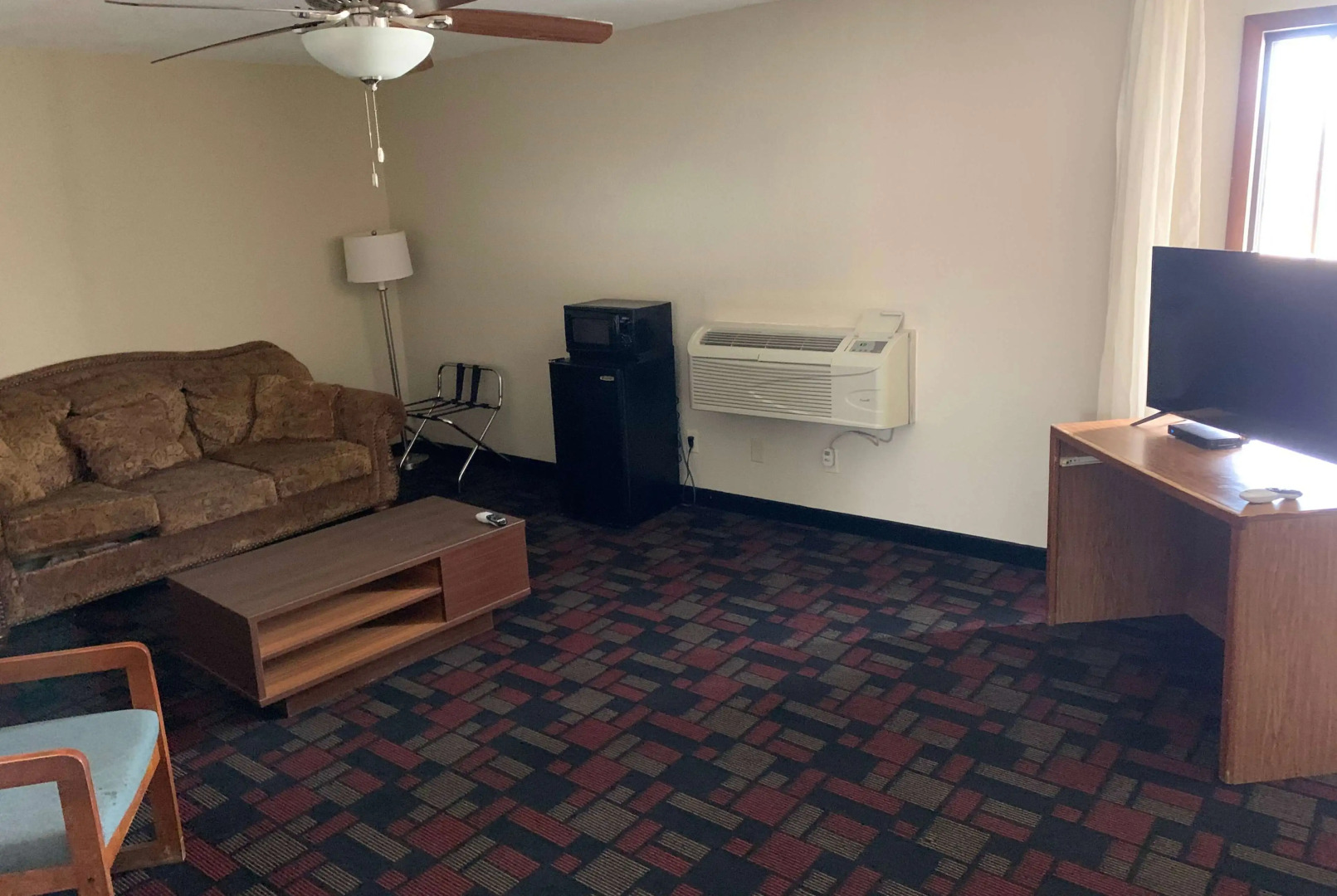 Super 8 by Wyndham Boonville