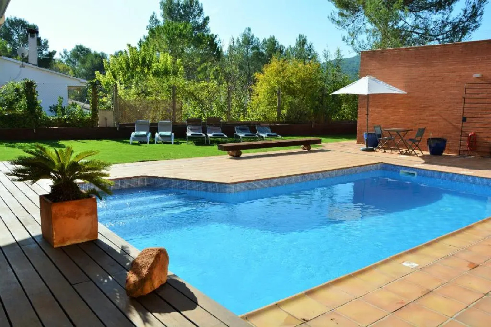 Villa Sitges Maria Sunny Oriented SW AC Confortable High Quality 5 star guest coments