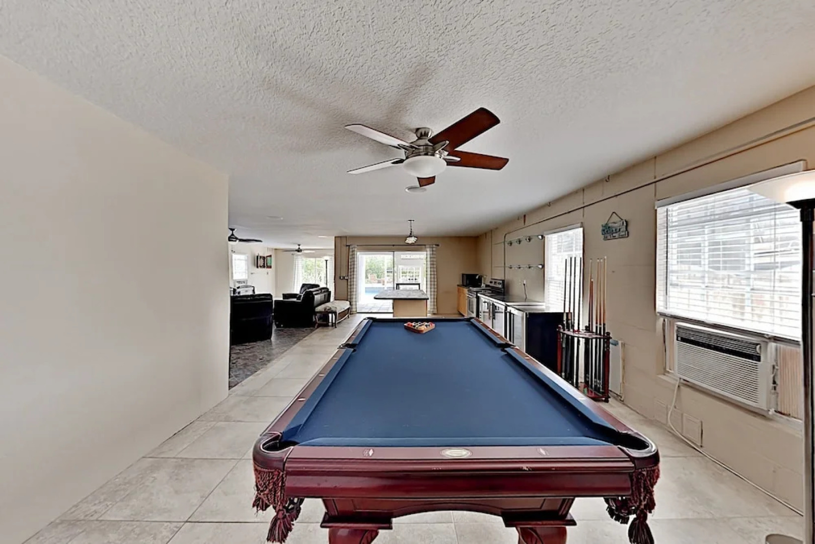 Immaculate Canal W/ Pool, Dock & Game Lounge 4 Bedroom Home