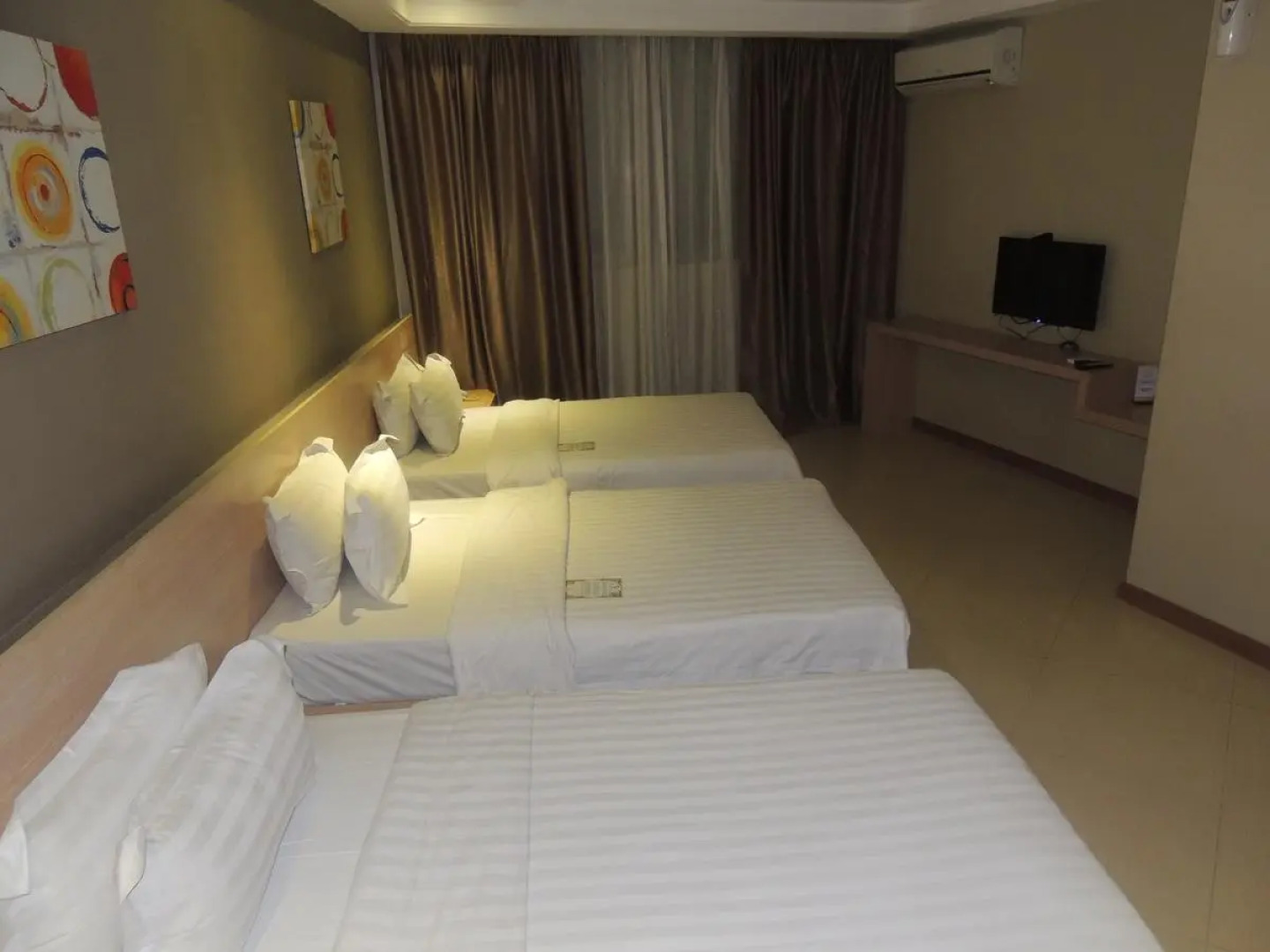 ZEN Premium Dela Chambre Hotel Manila