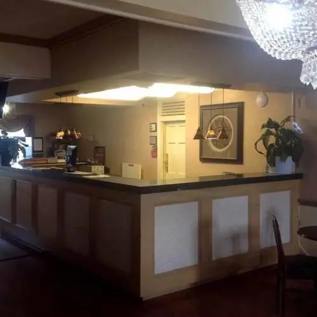 Econo Lodge Conference Center