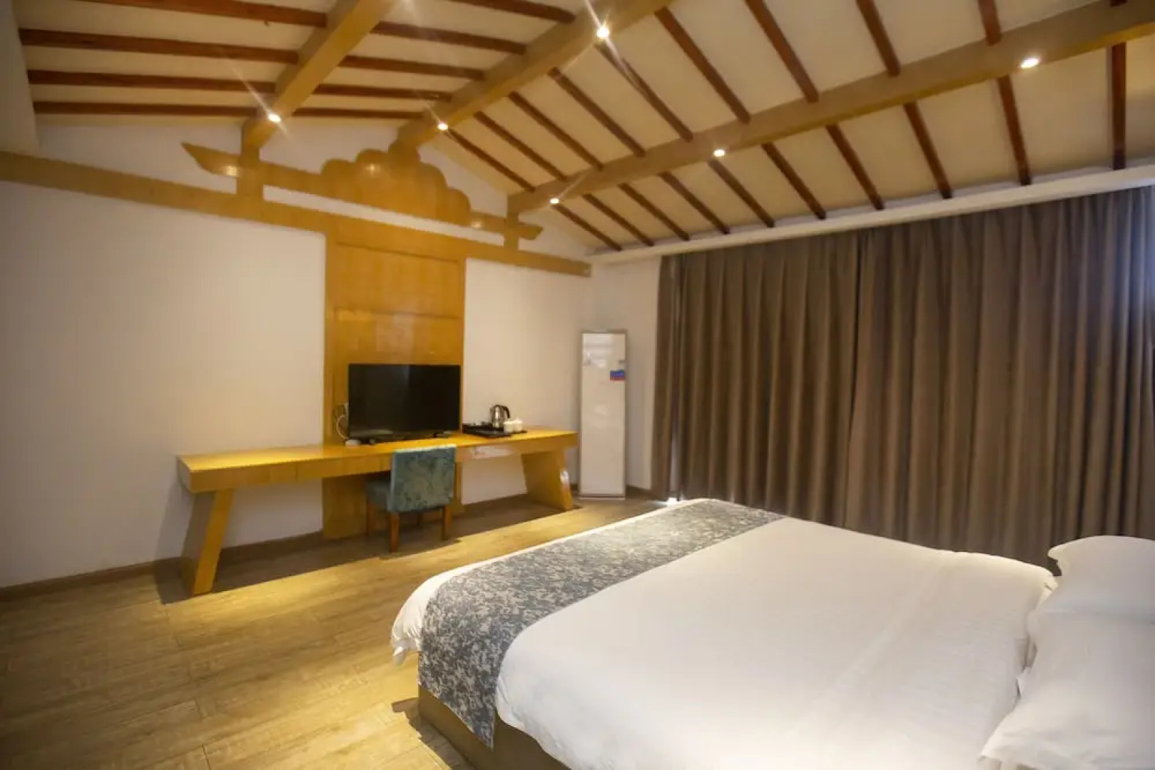 Zhangjiajie Heyday Hotel